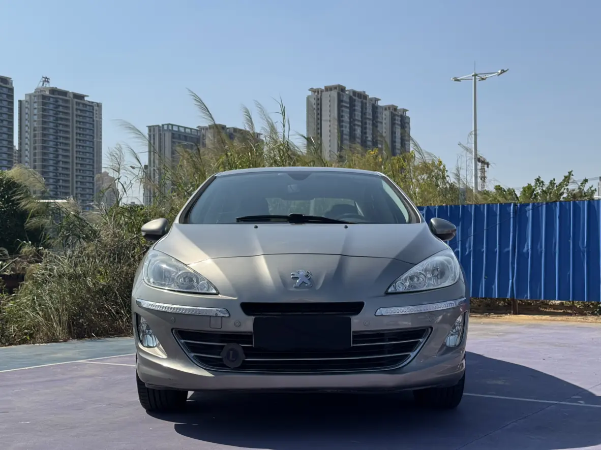 Peugeot 408  из Китая