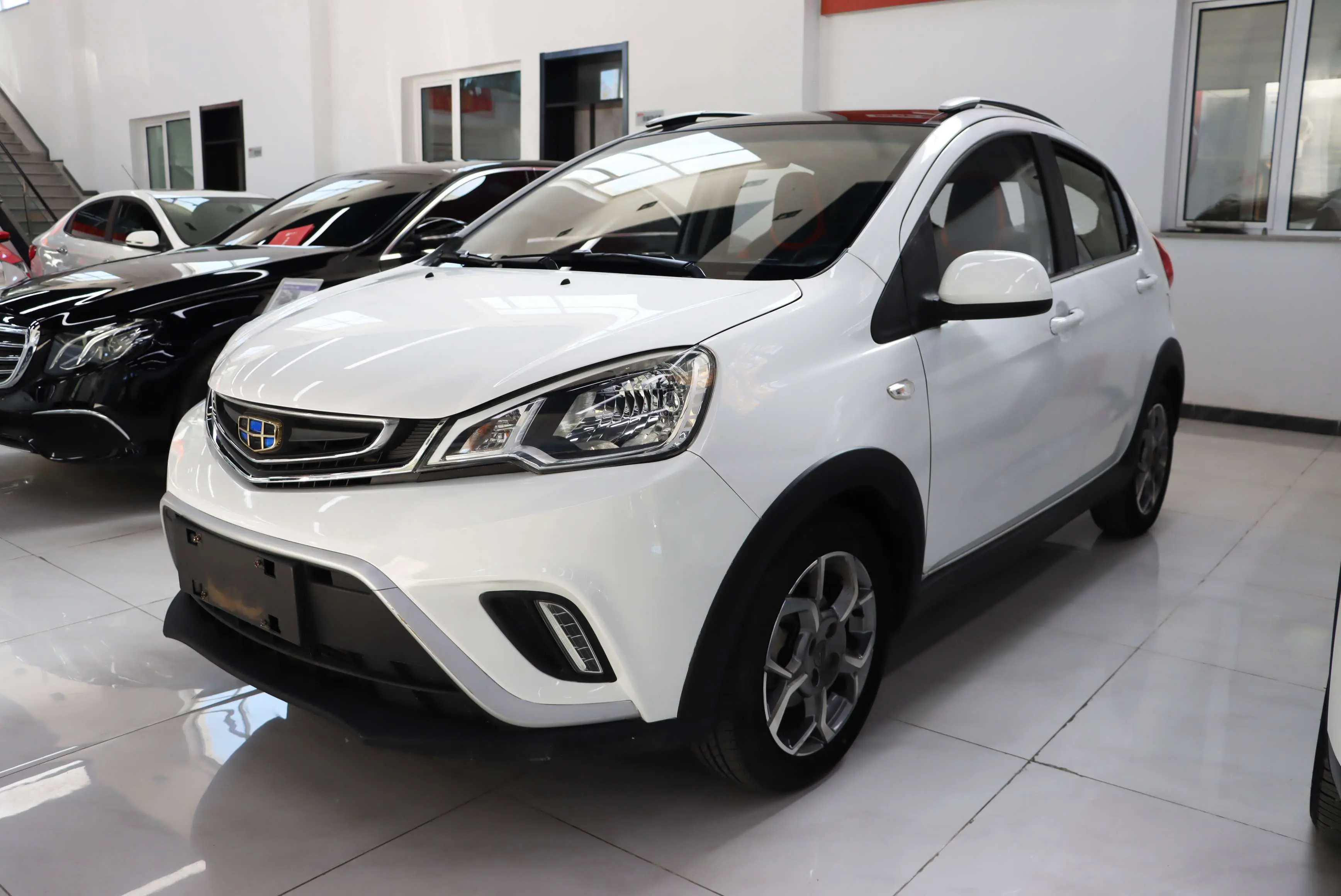 Geely Vision X1  из Китая