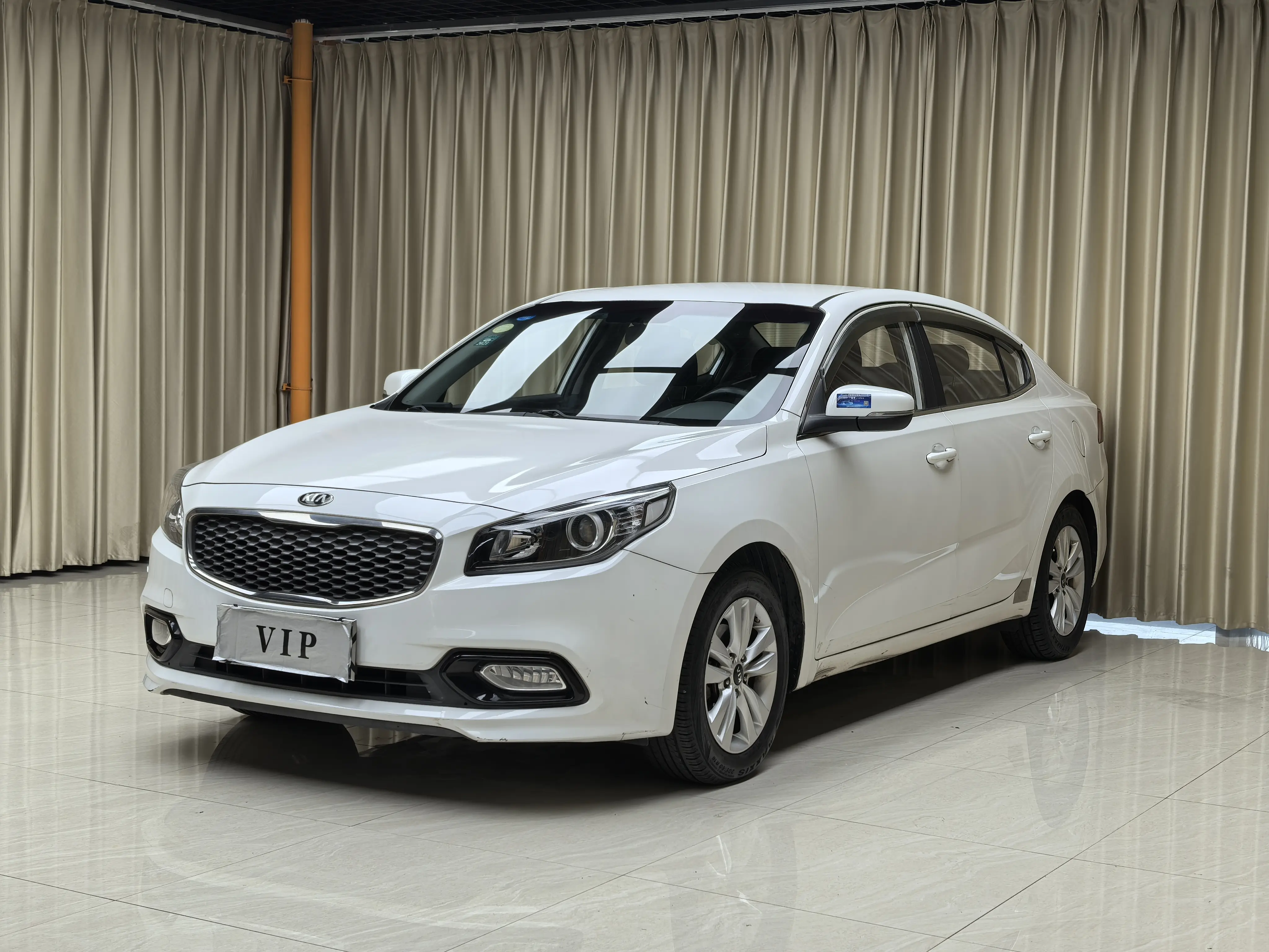 Kia K4  из Китая