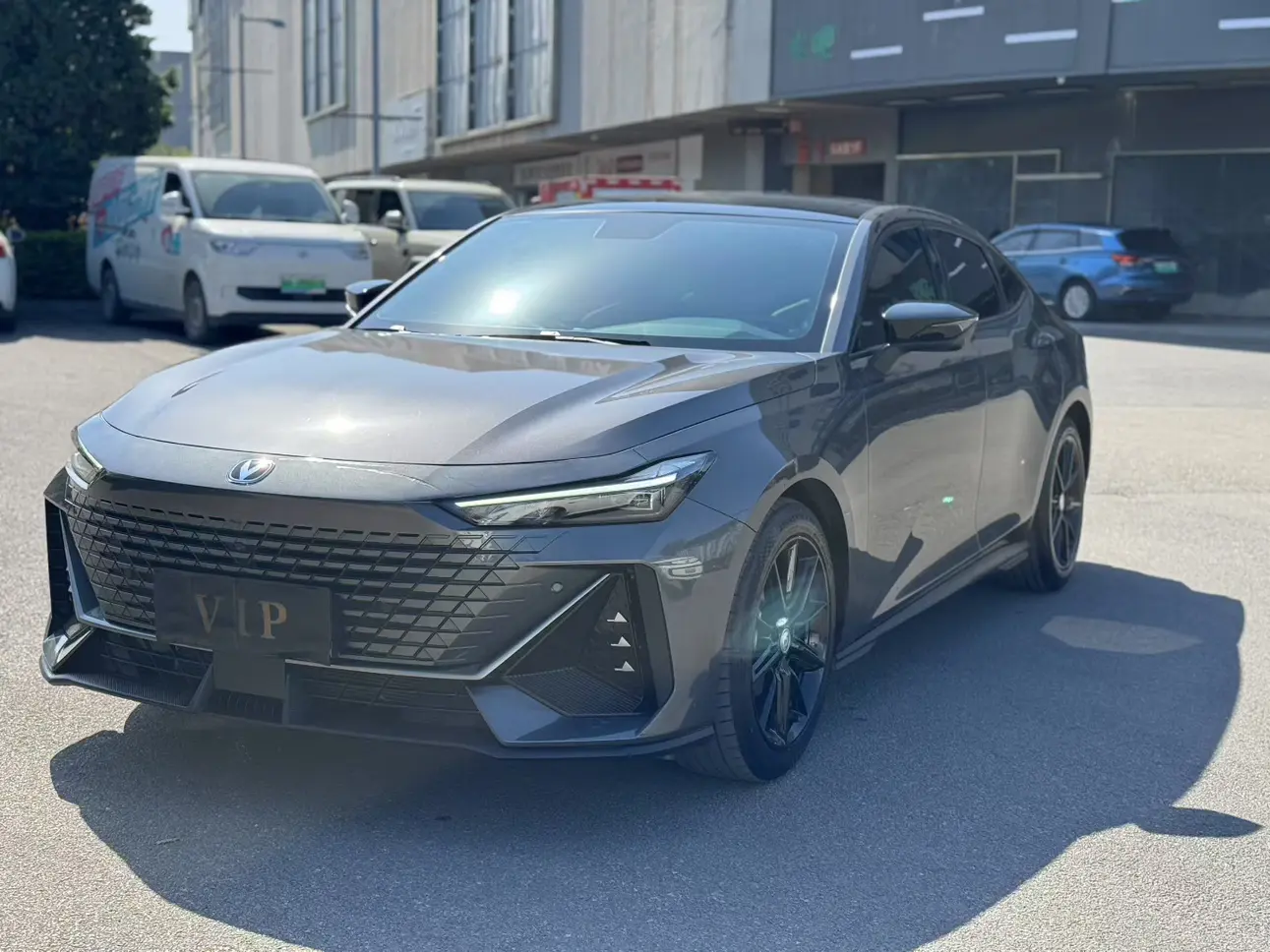 Changan UNI-V  из Китая