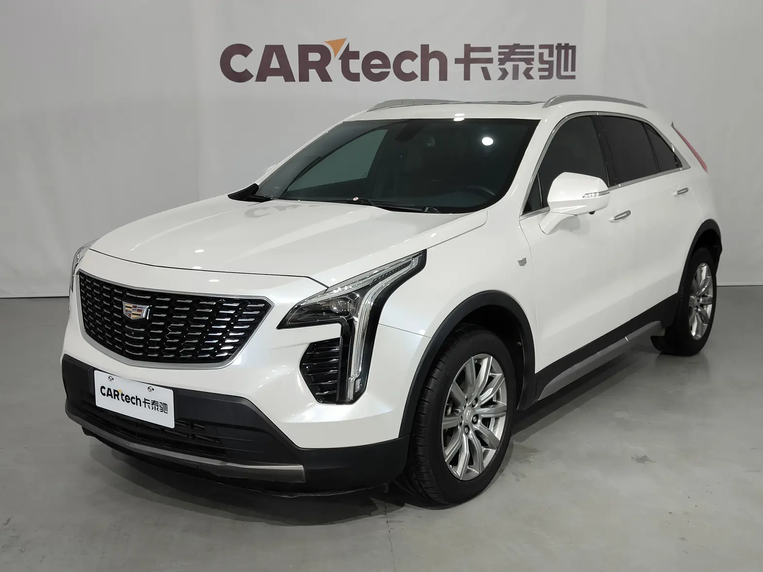 Cadillac XT4  из Китая