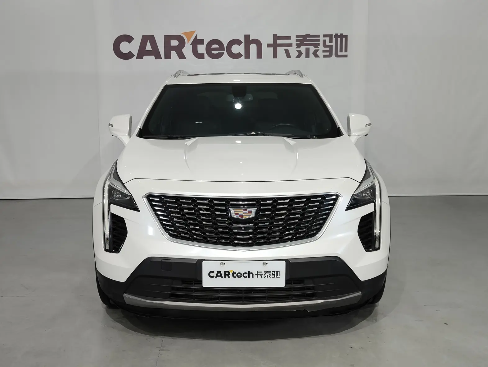 Cadillac XT4  из Китая