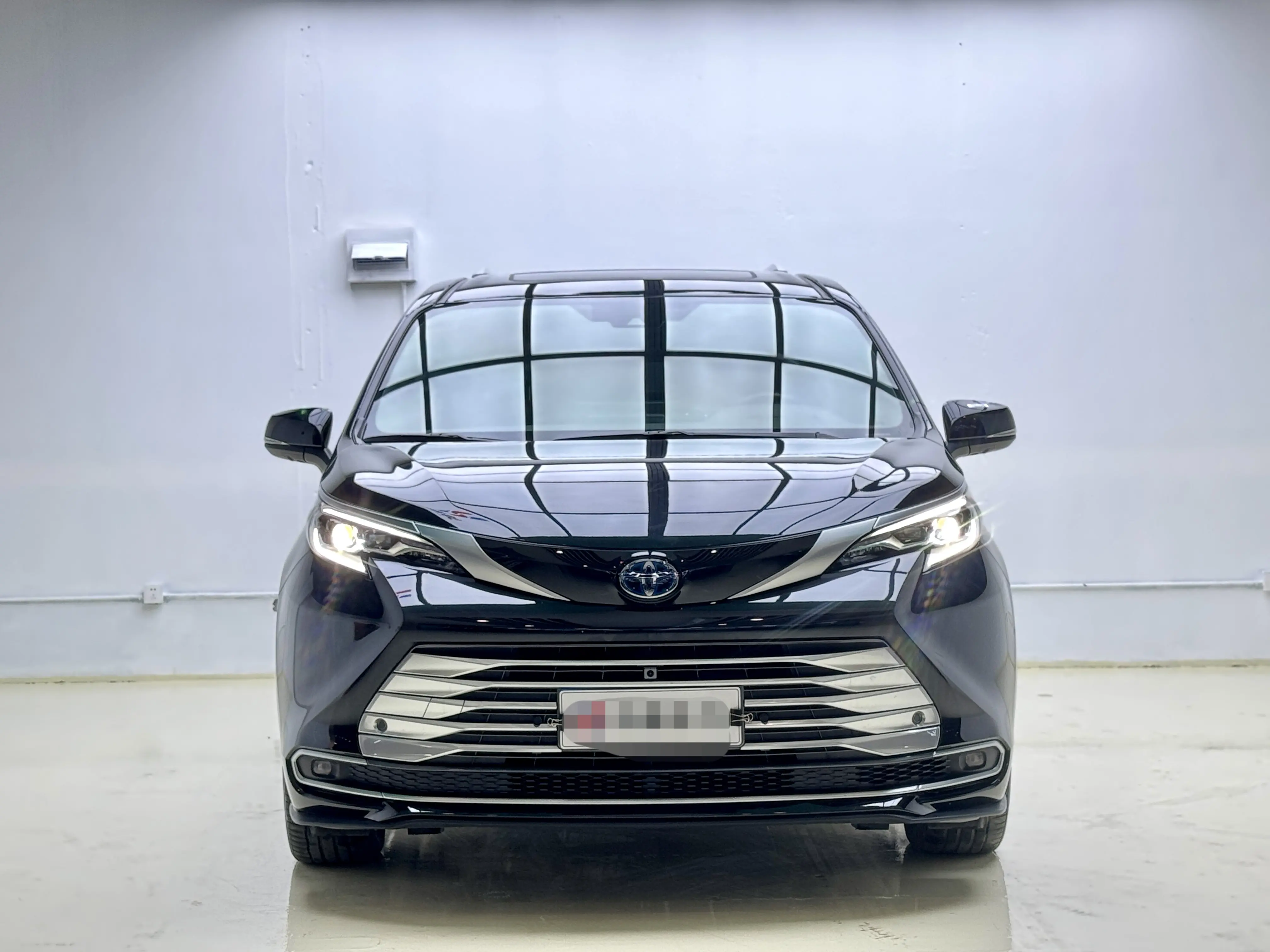 Toyota Sienna  из Китая