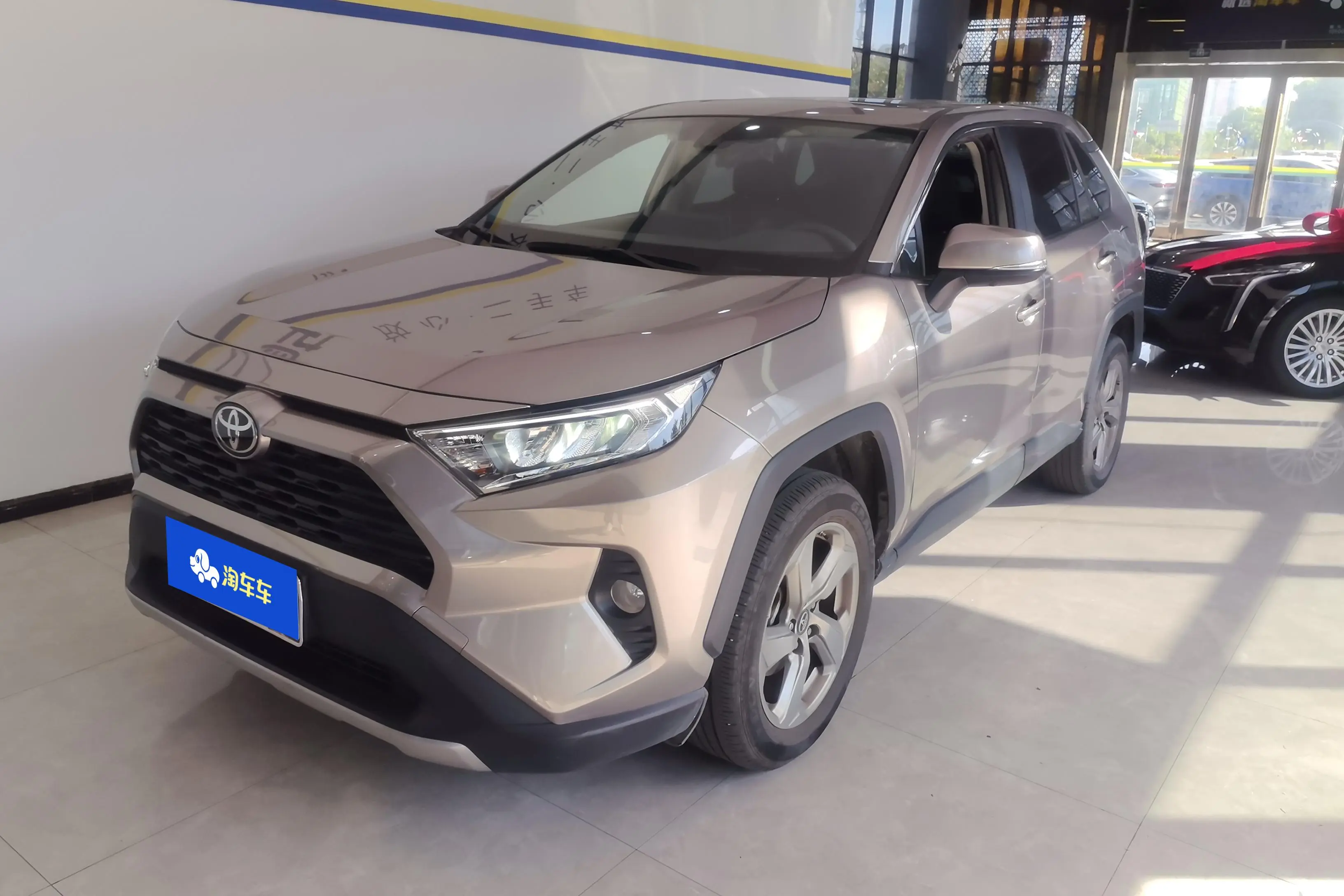 Toyota RAV4  из Китая