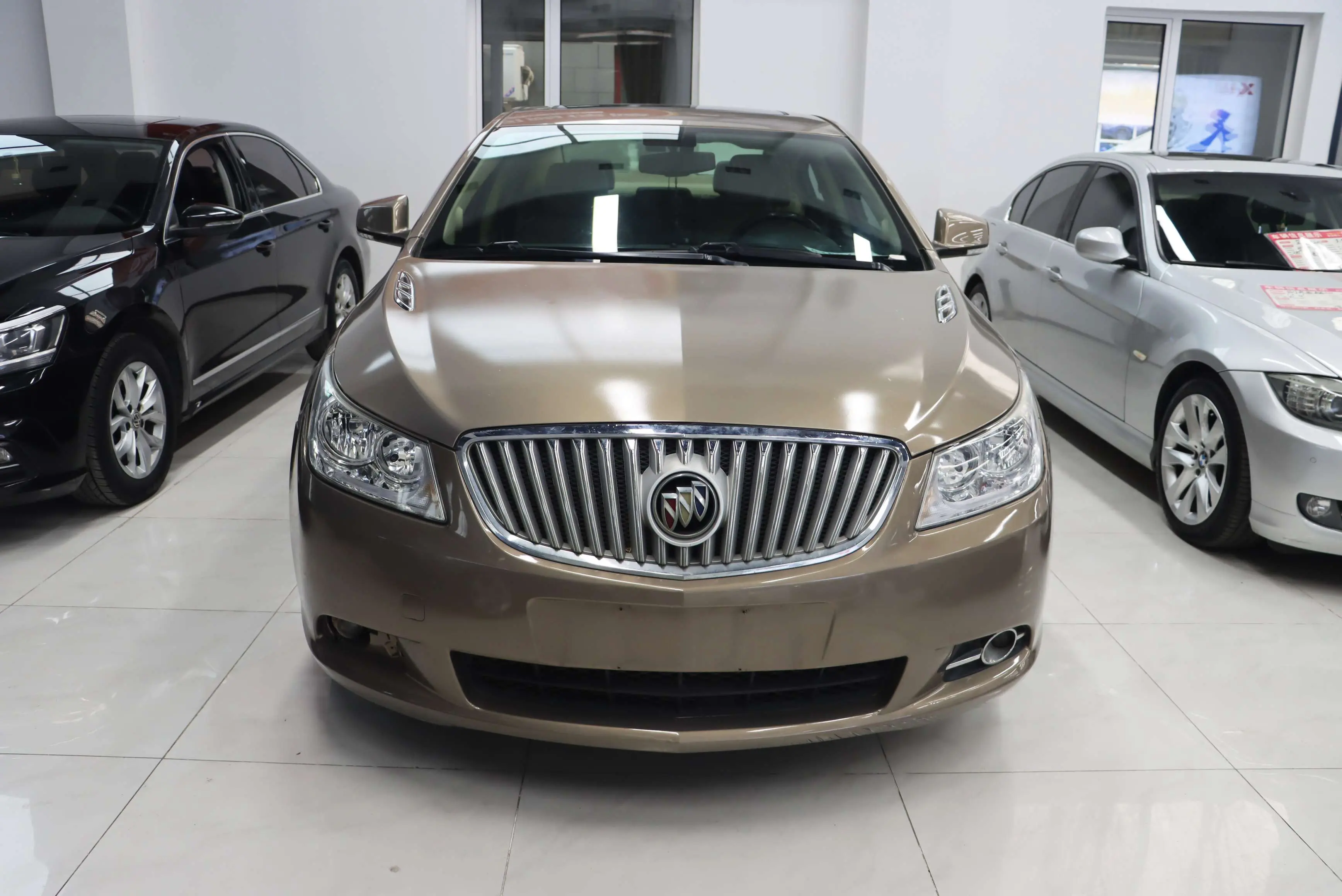 Buick LaCrosse  из Китая