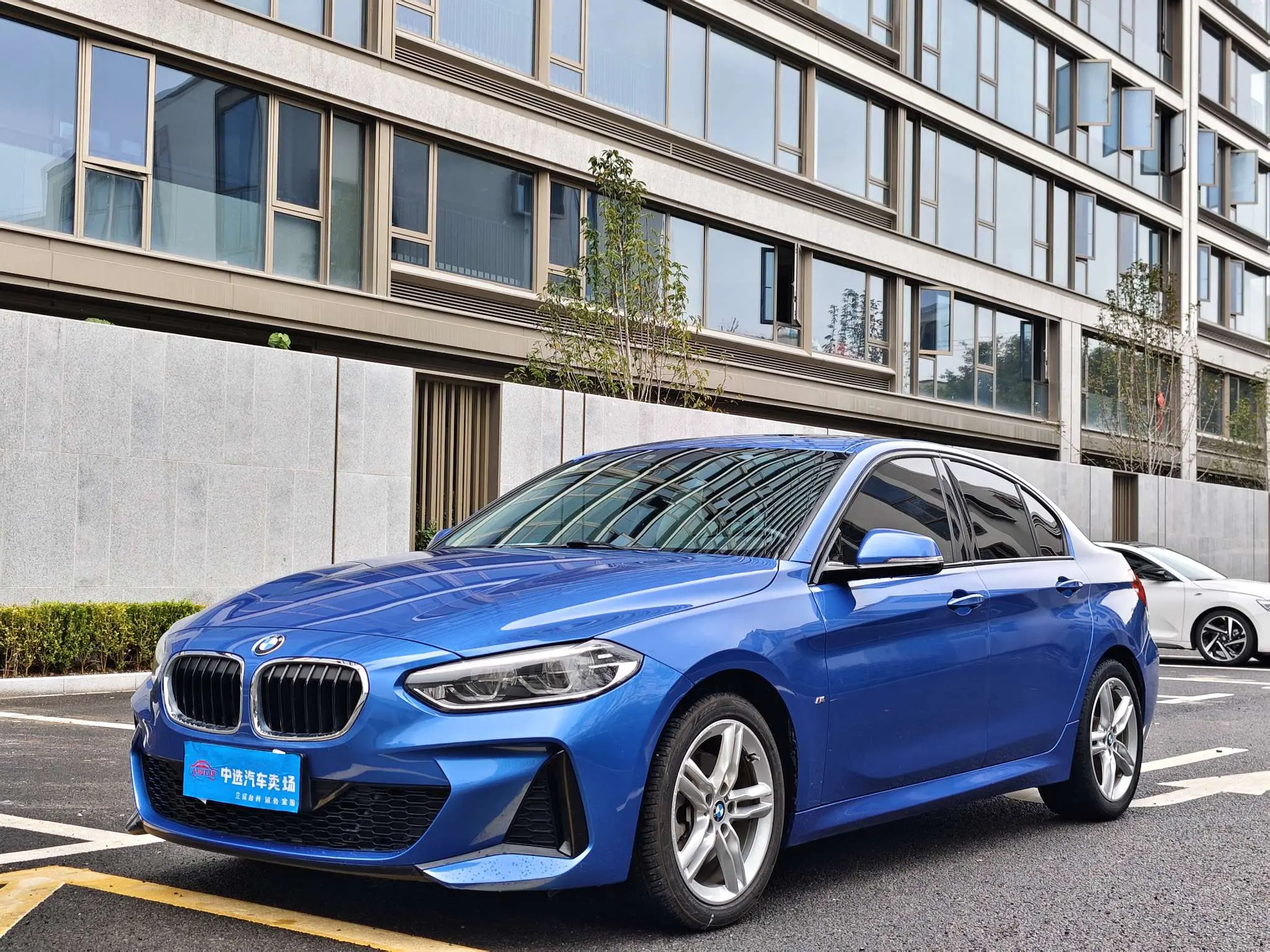 BMW 1 Series  из Китая