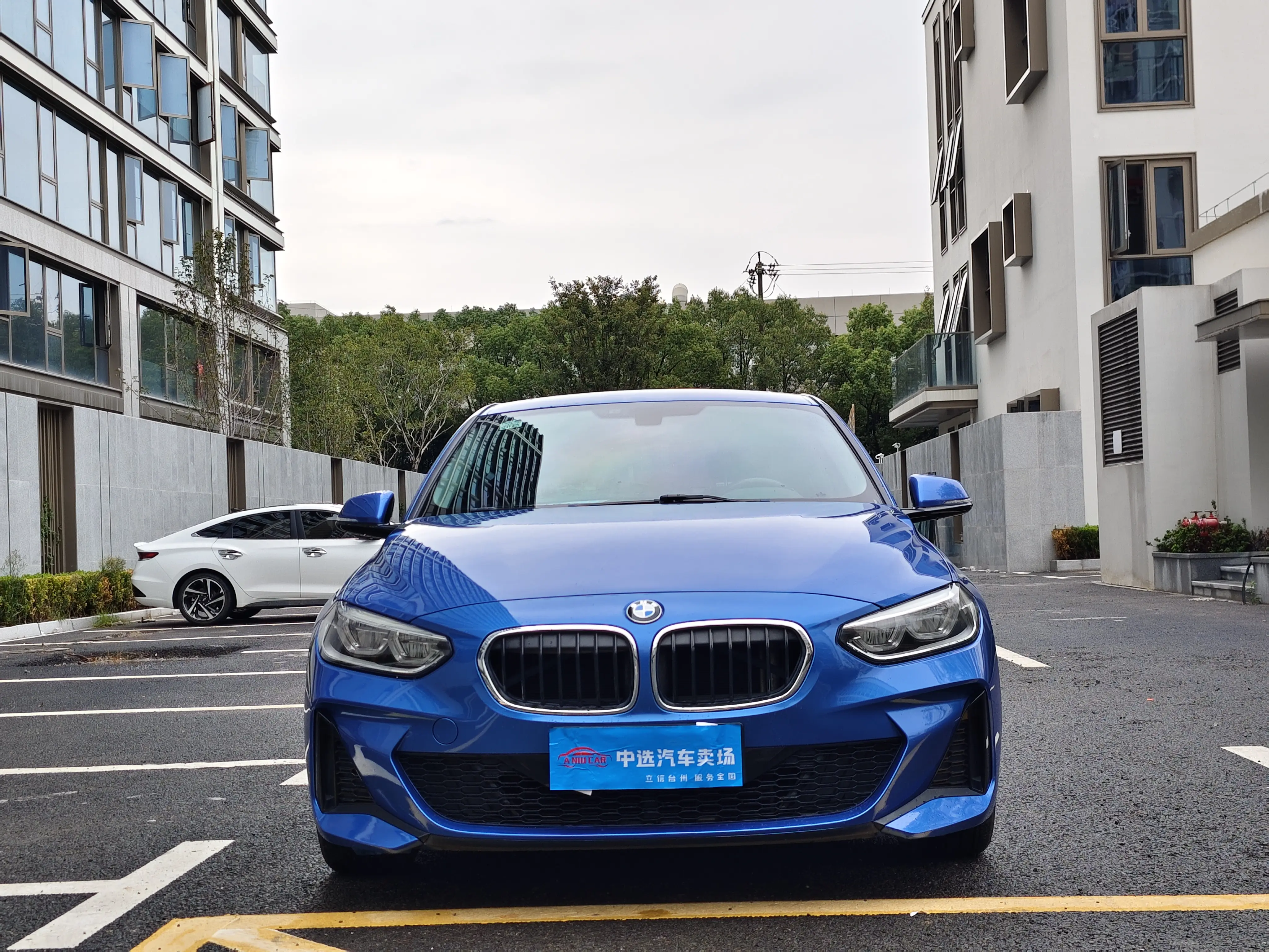 BMW 1 Series  из Китая