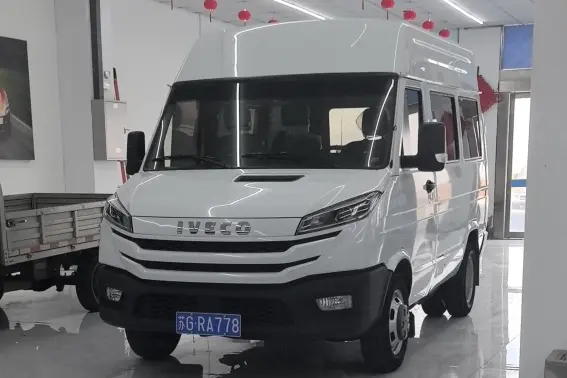 Iveco proud  из Китая