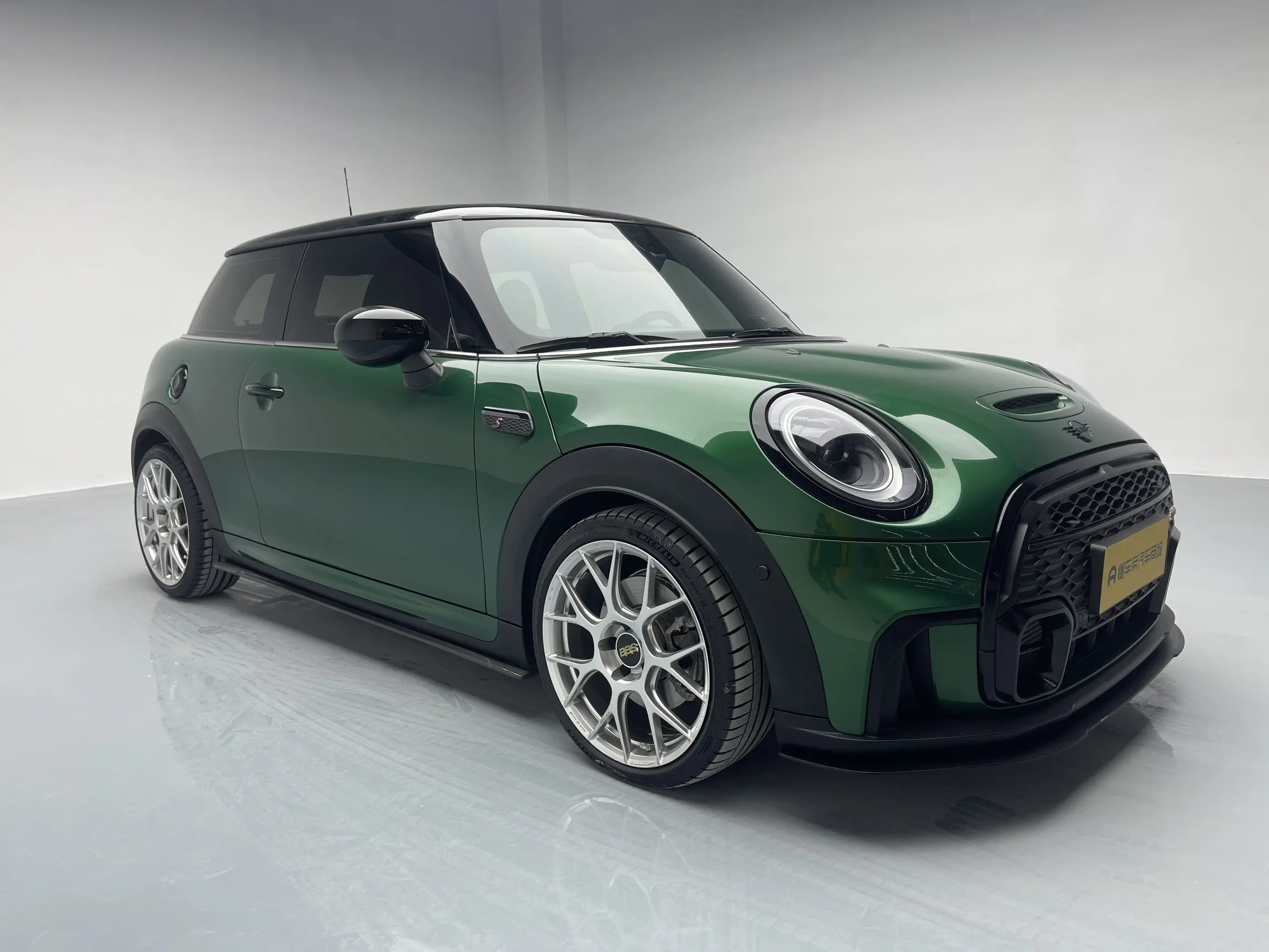 MINI 