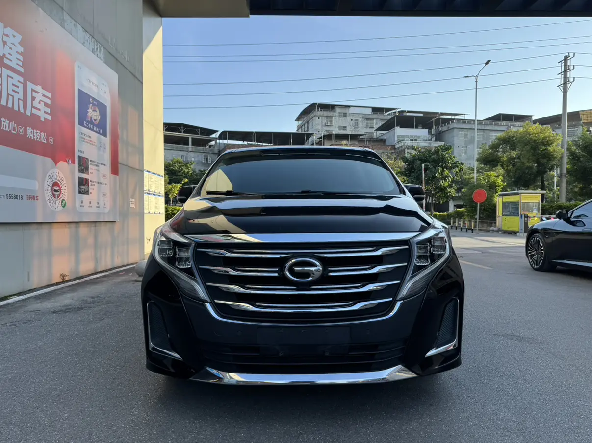 GAC Trumpchi M8  из Китая