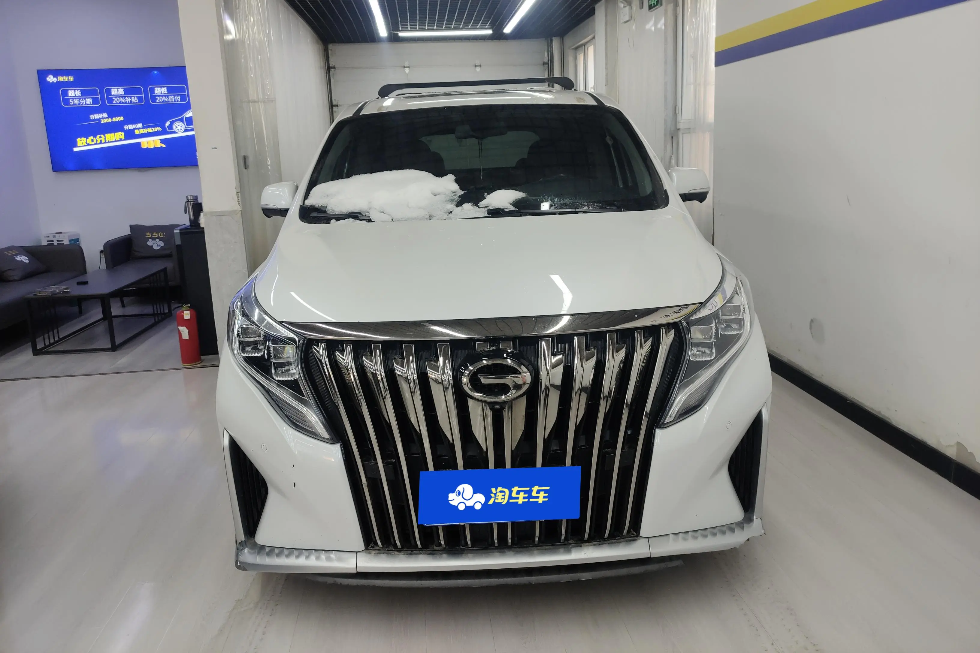 GAC Trumpchi M8  из Китая