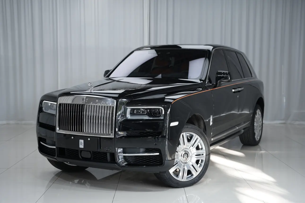 Rolls Royce Cullinan  из Китая