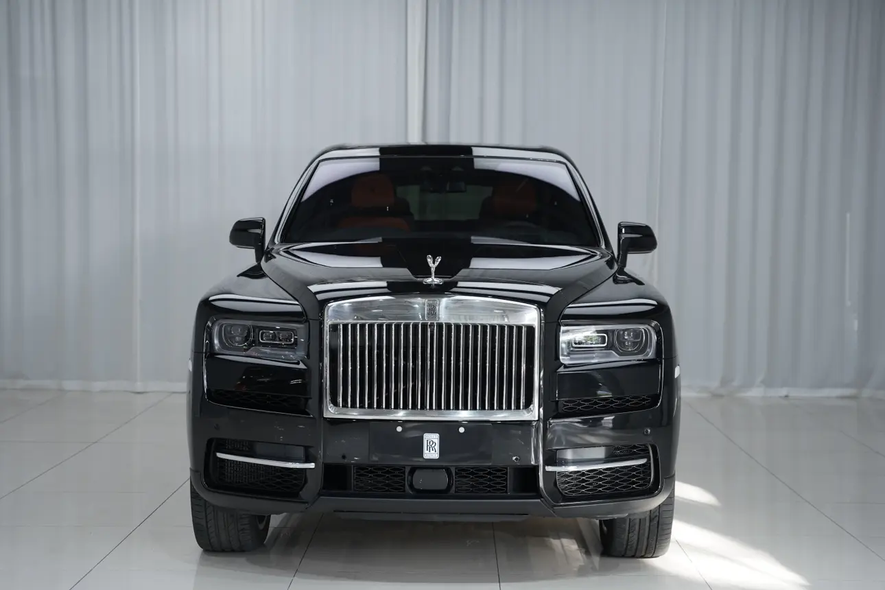 Rolls Royce Cullinan  из Китая