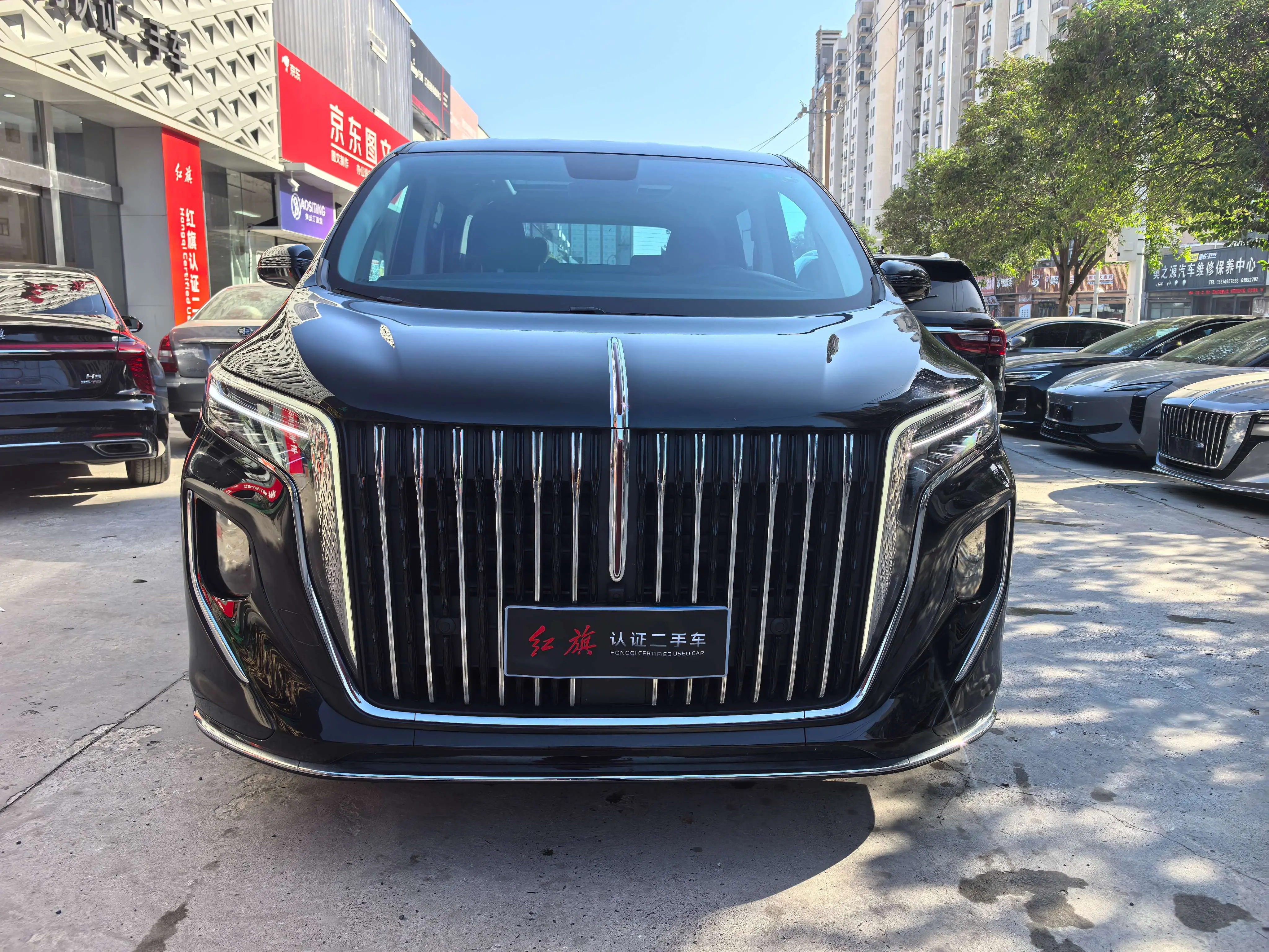 Hongqi HQ9  из Китая