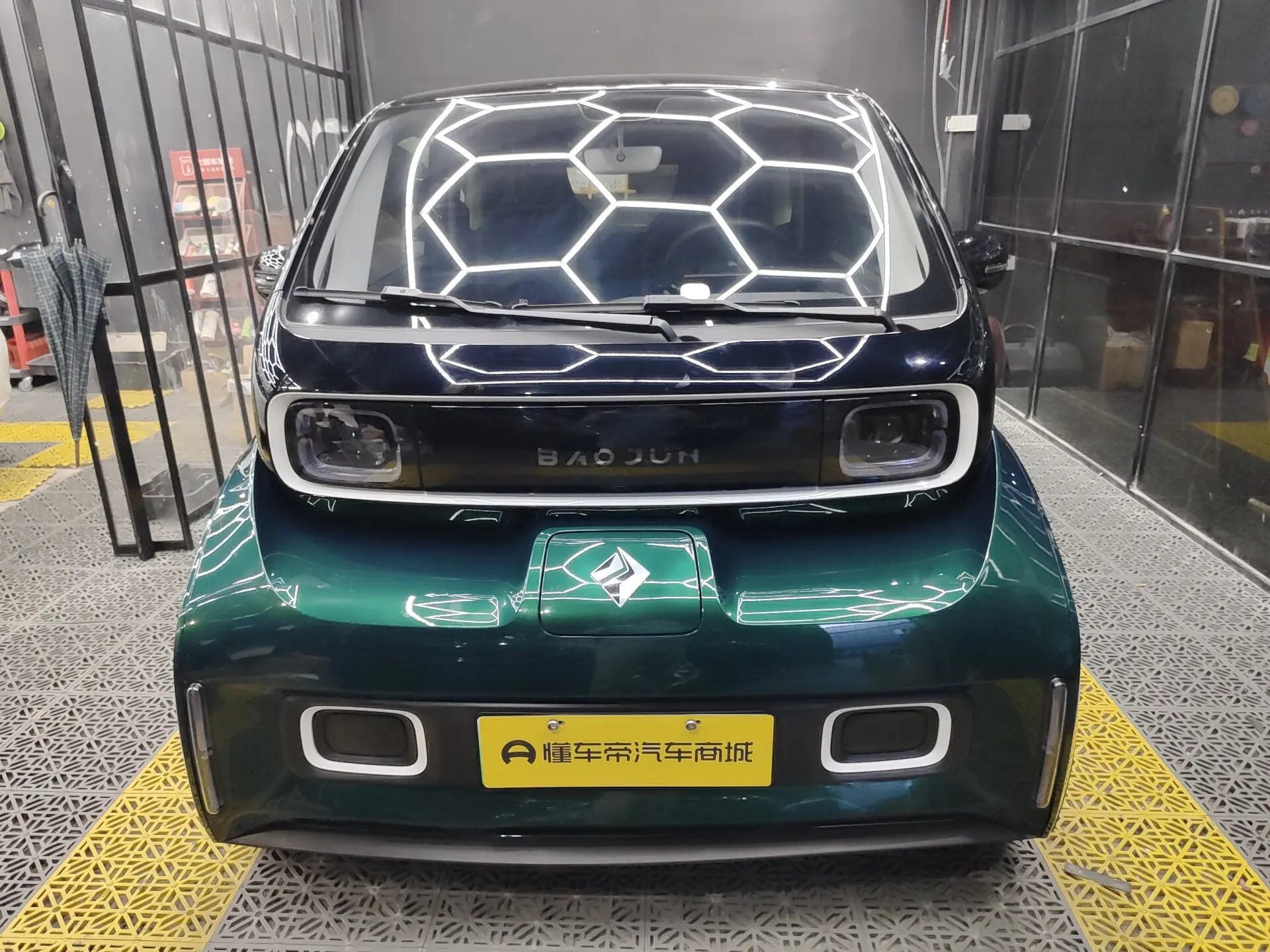 Baojun KiWi EV  из Китая