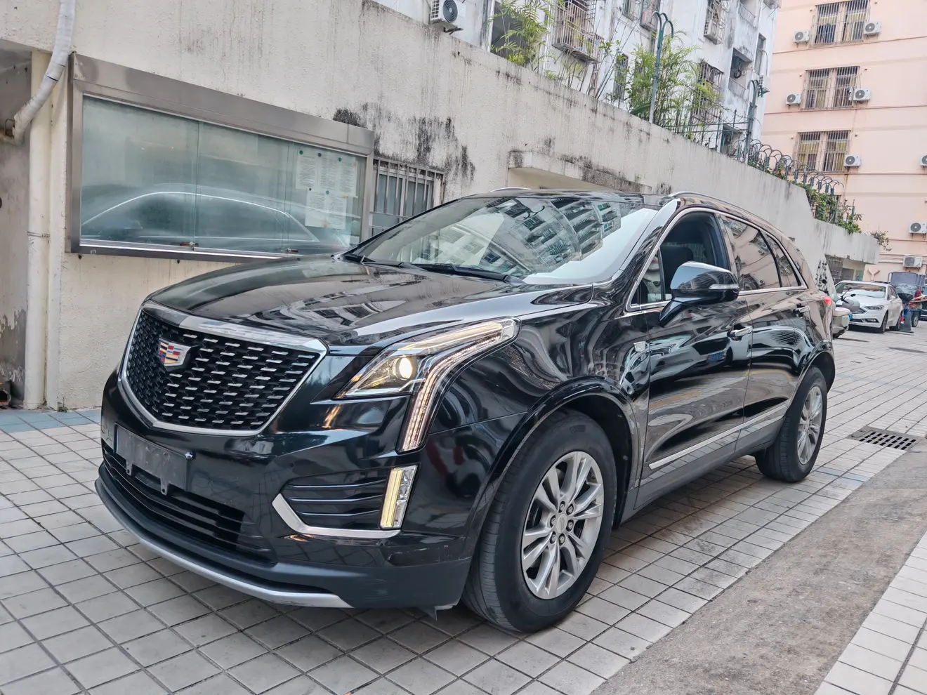 Cadillac XT5  из Китая