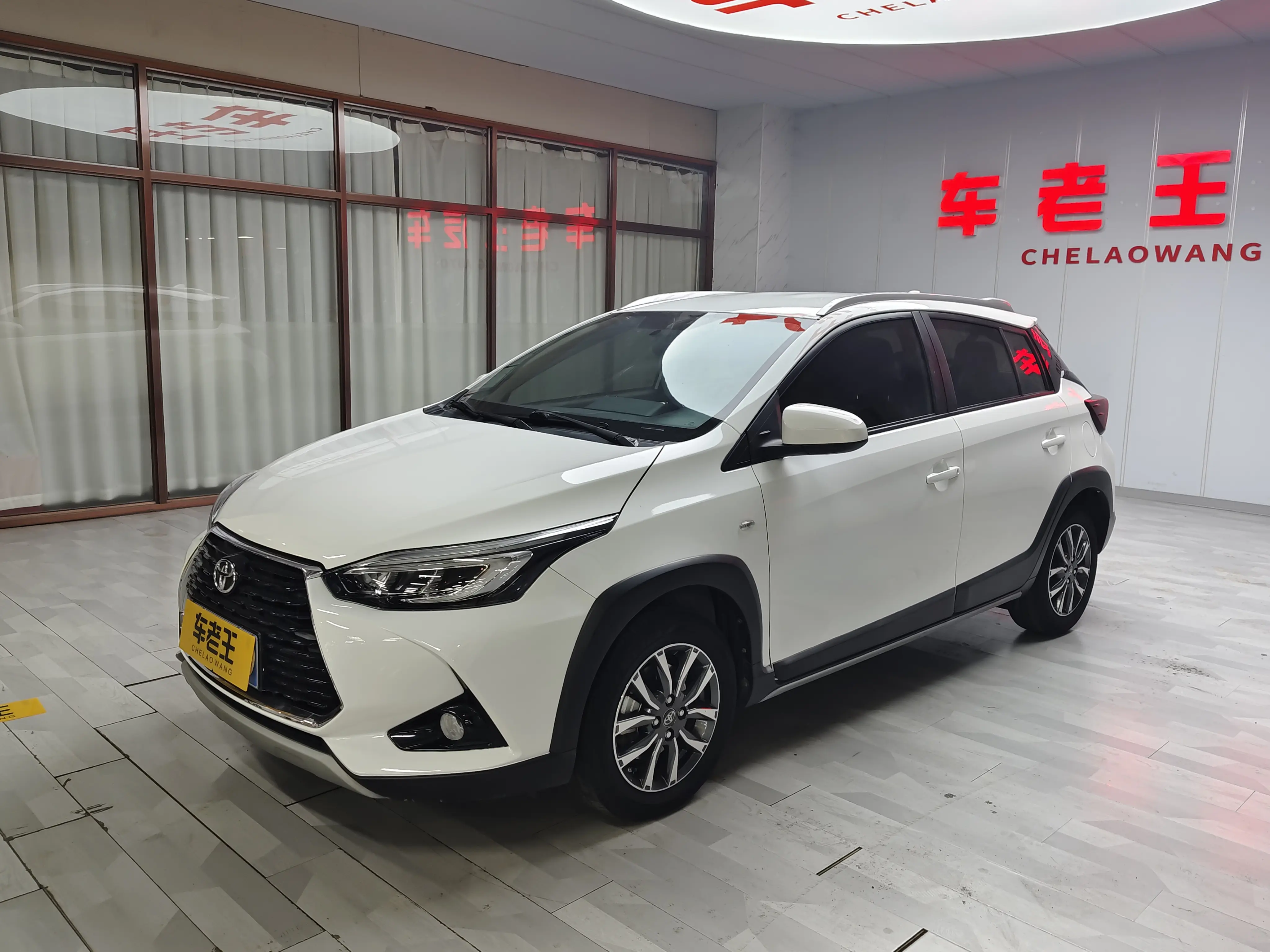 Toyota Yaris L  из Китая