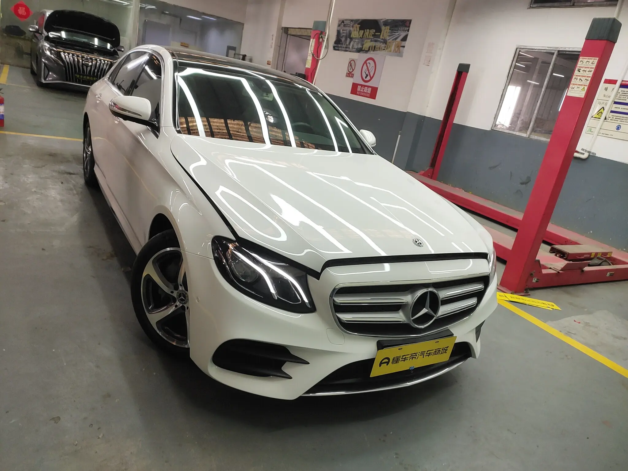 Mercedes-Benz E-Class  из Китая