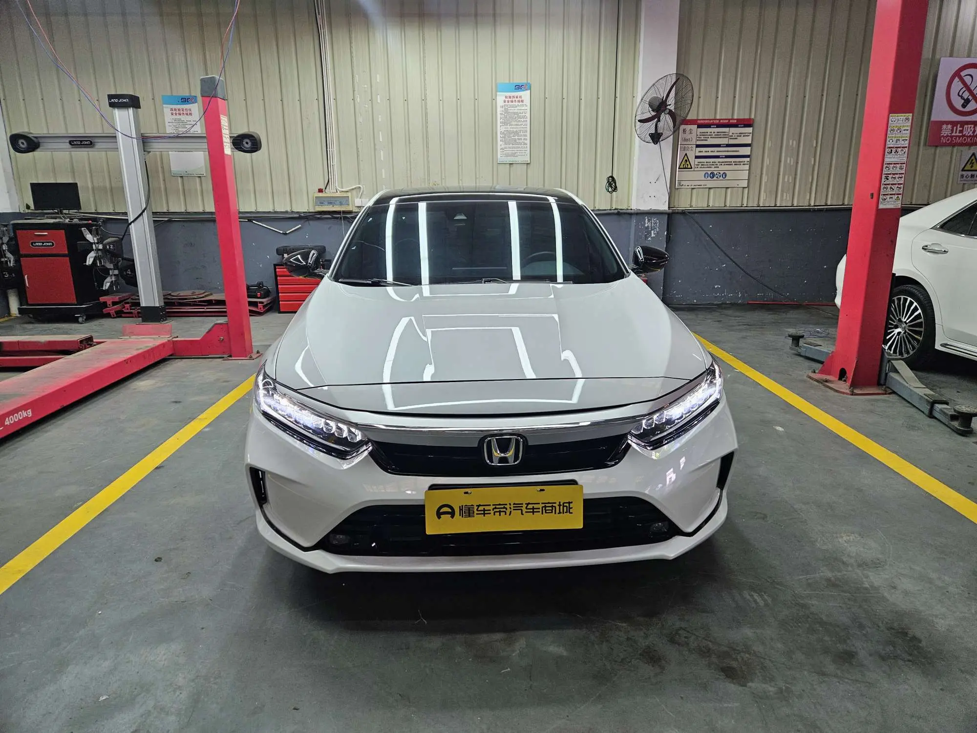 Honda Inspire (Yingshipai)  из Китая