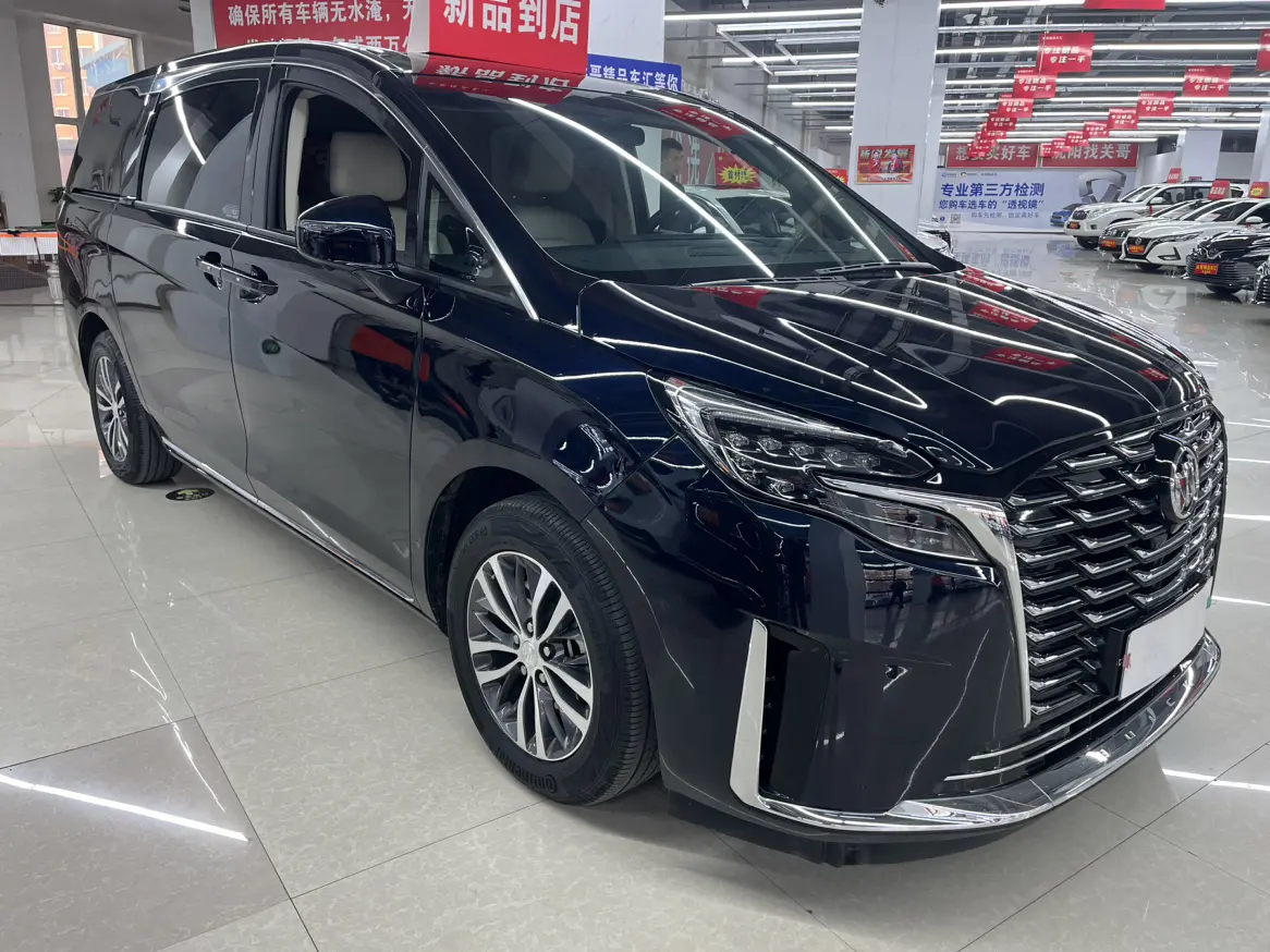 Buick GL8  из Китая