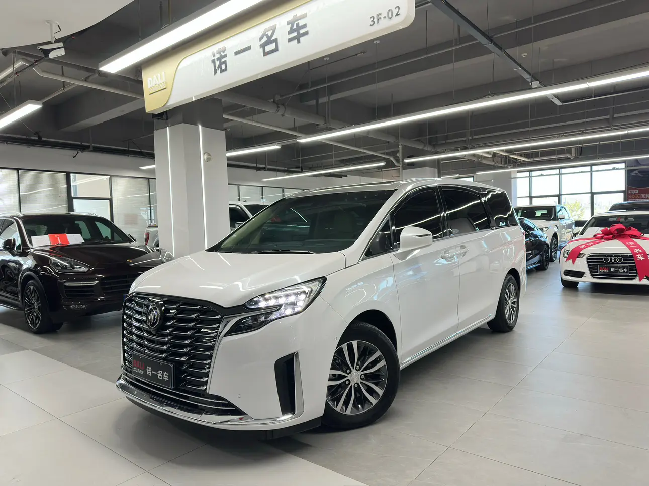 Buick GL8  из Китая