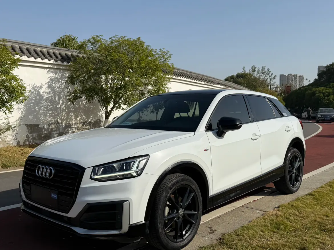 Audi Q2L  из Китая
