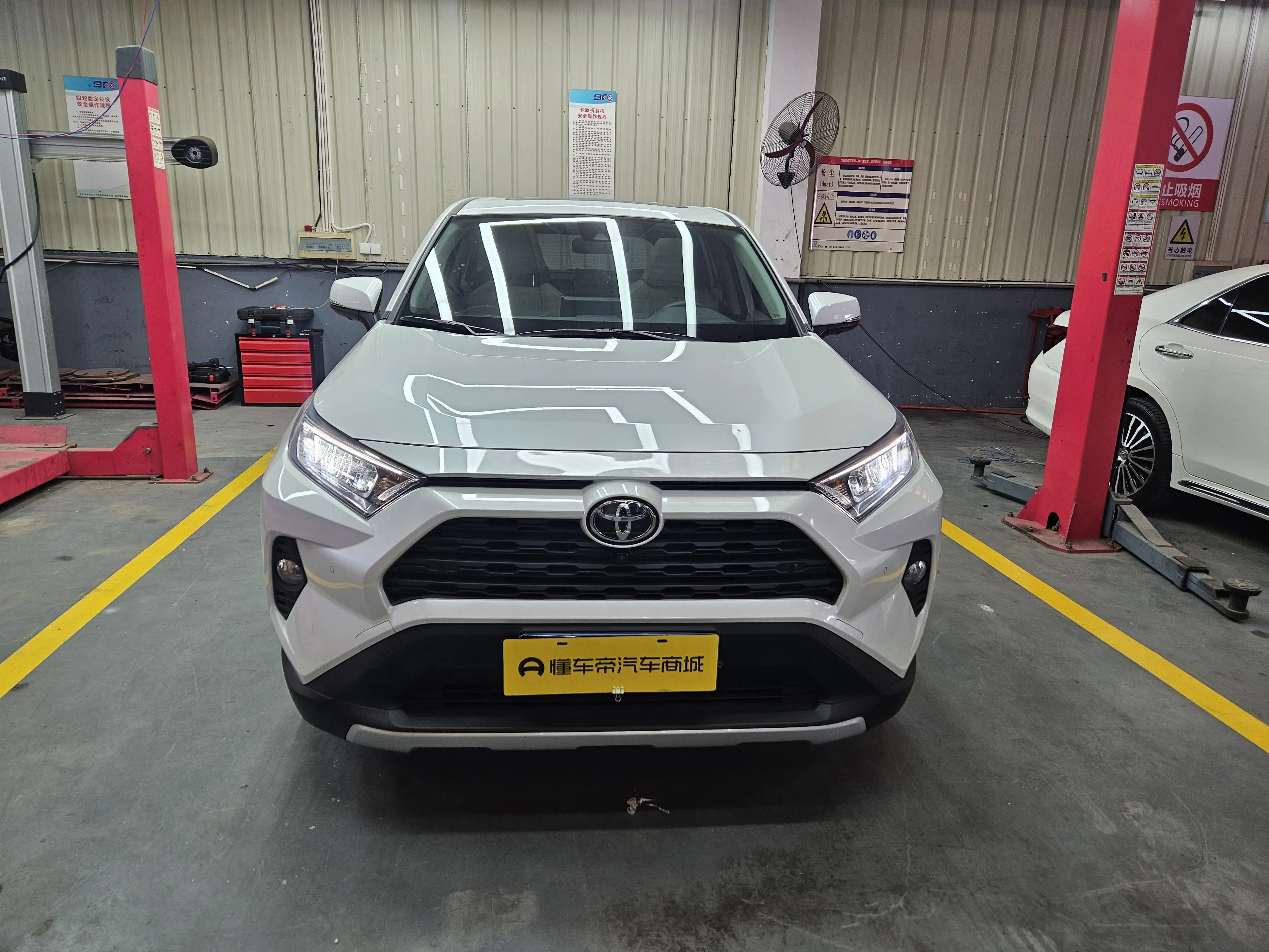 Toyota RAV4  из Китая