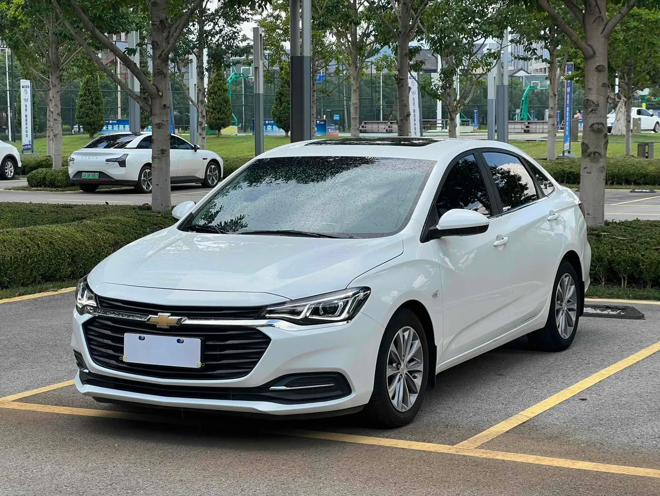 Chevrolet Monza (Cruze)  из Китая