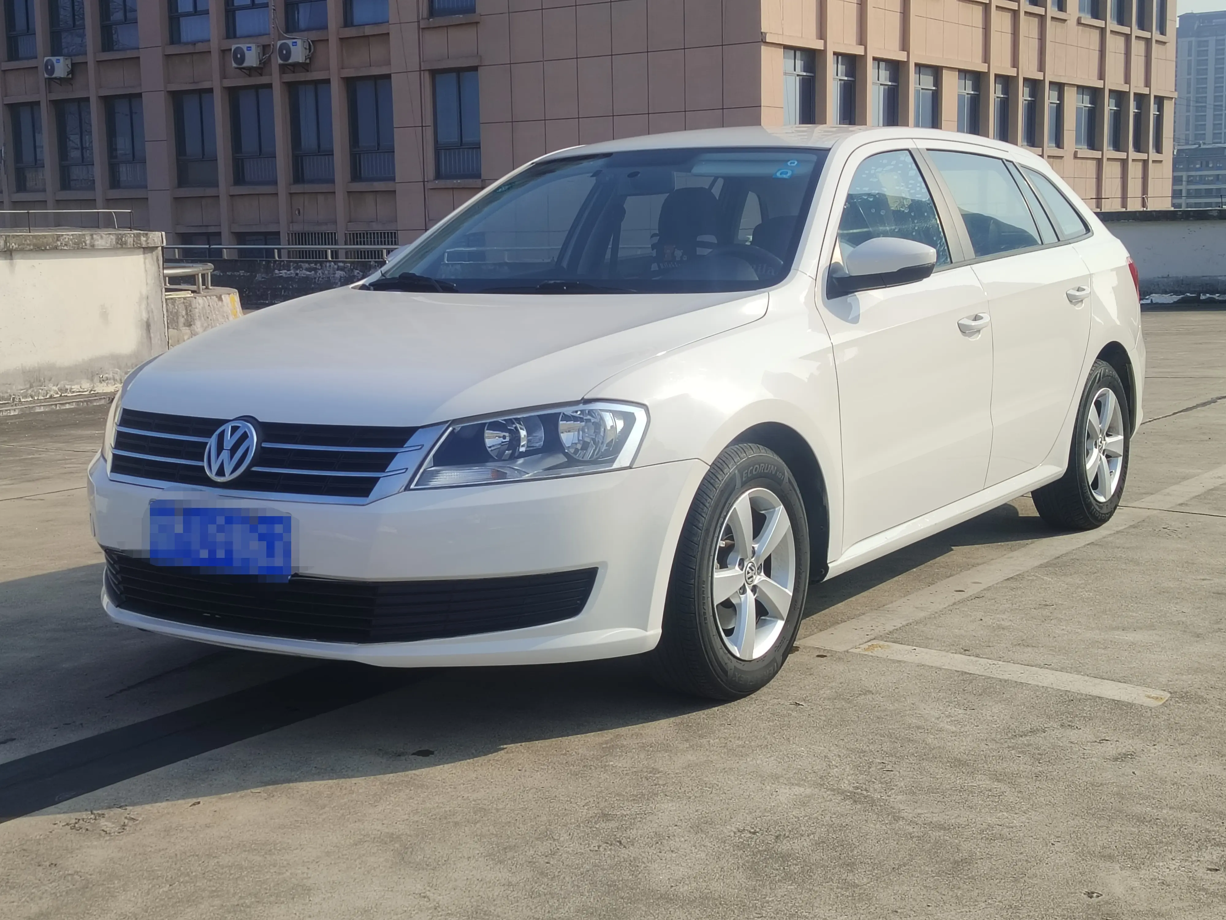 Volkswagen Langxing  из Китая