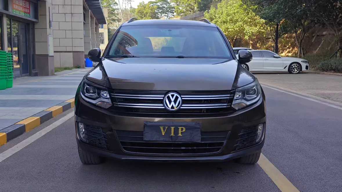 Volkswagen Tiguan  из Китая