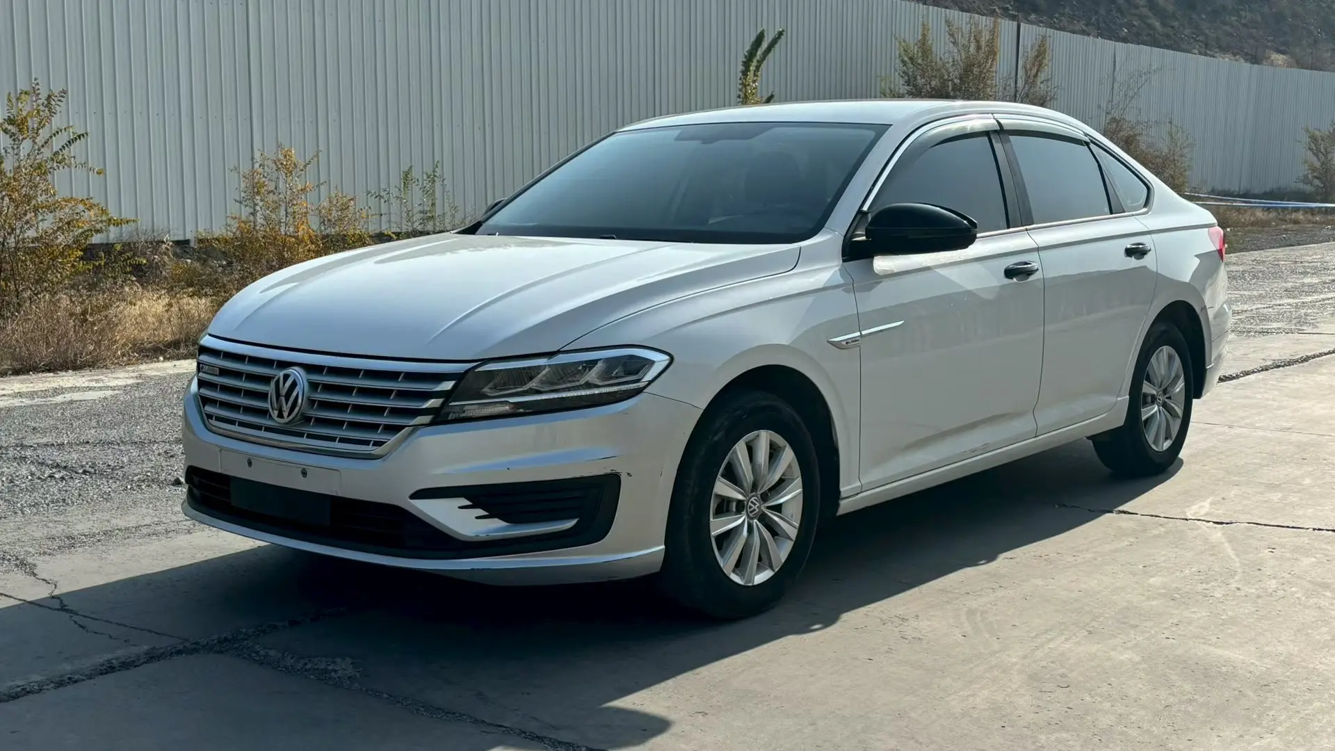 Volkswagen Lavida pure electric  из Китая