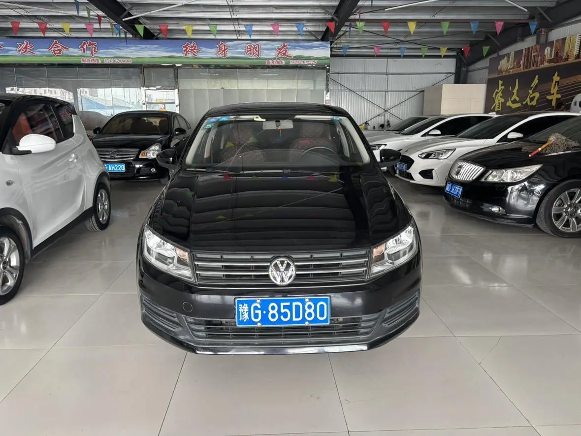 Volkswagen Santana  из Китая