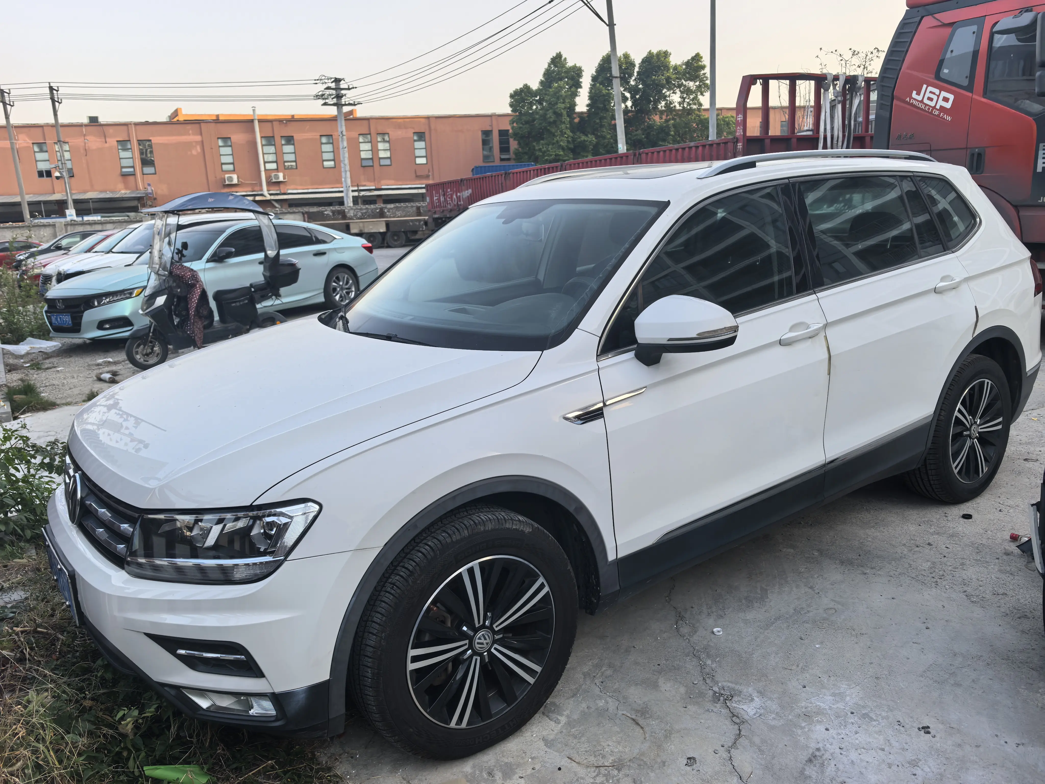Volkswagen Tiguan L  из Китая
