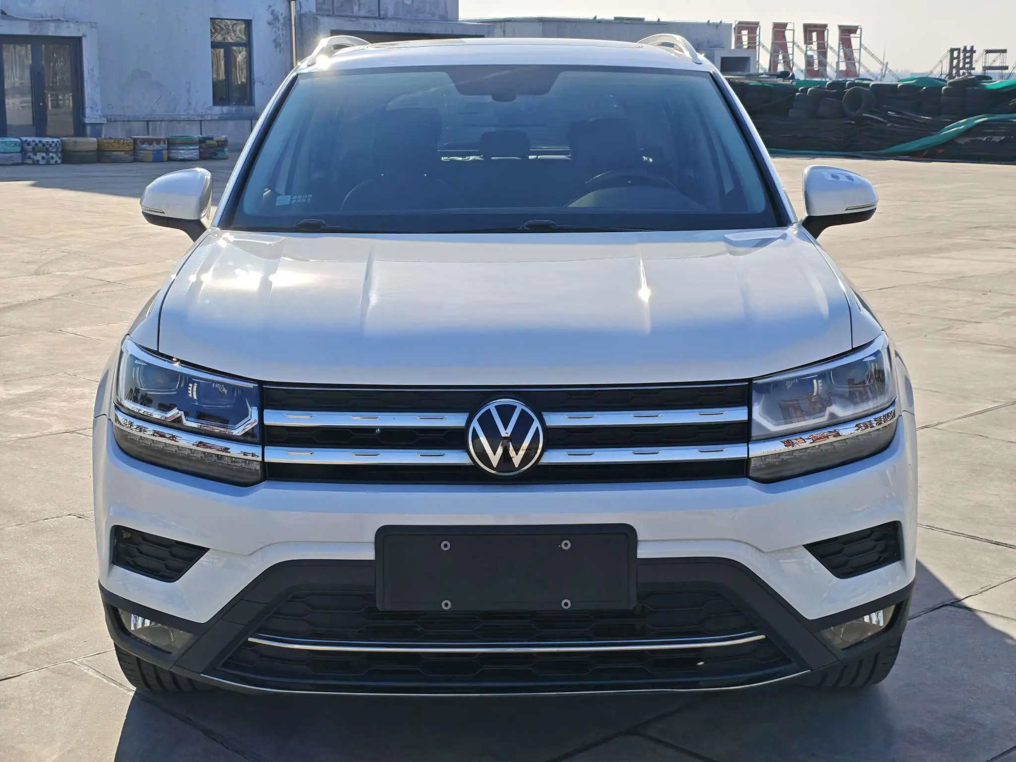 Volkswagen Tharu  из Китая