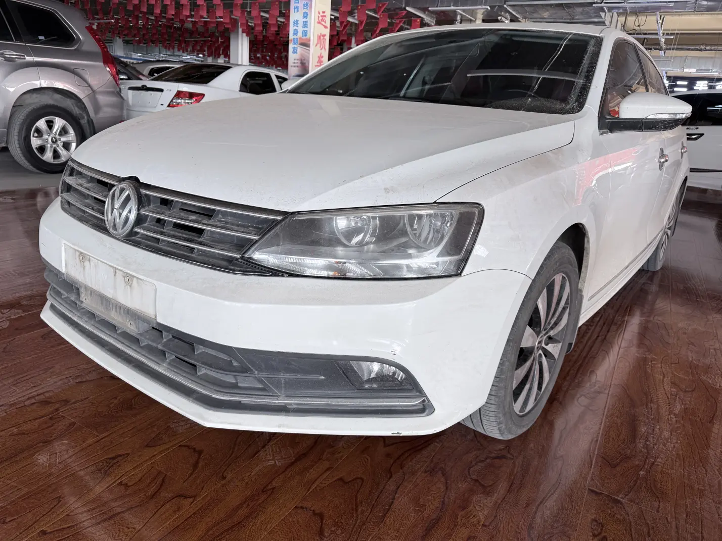 Volkswagen Sagitar  из Китая