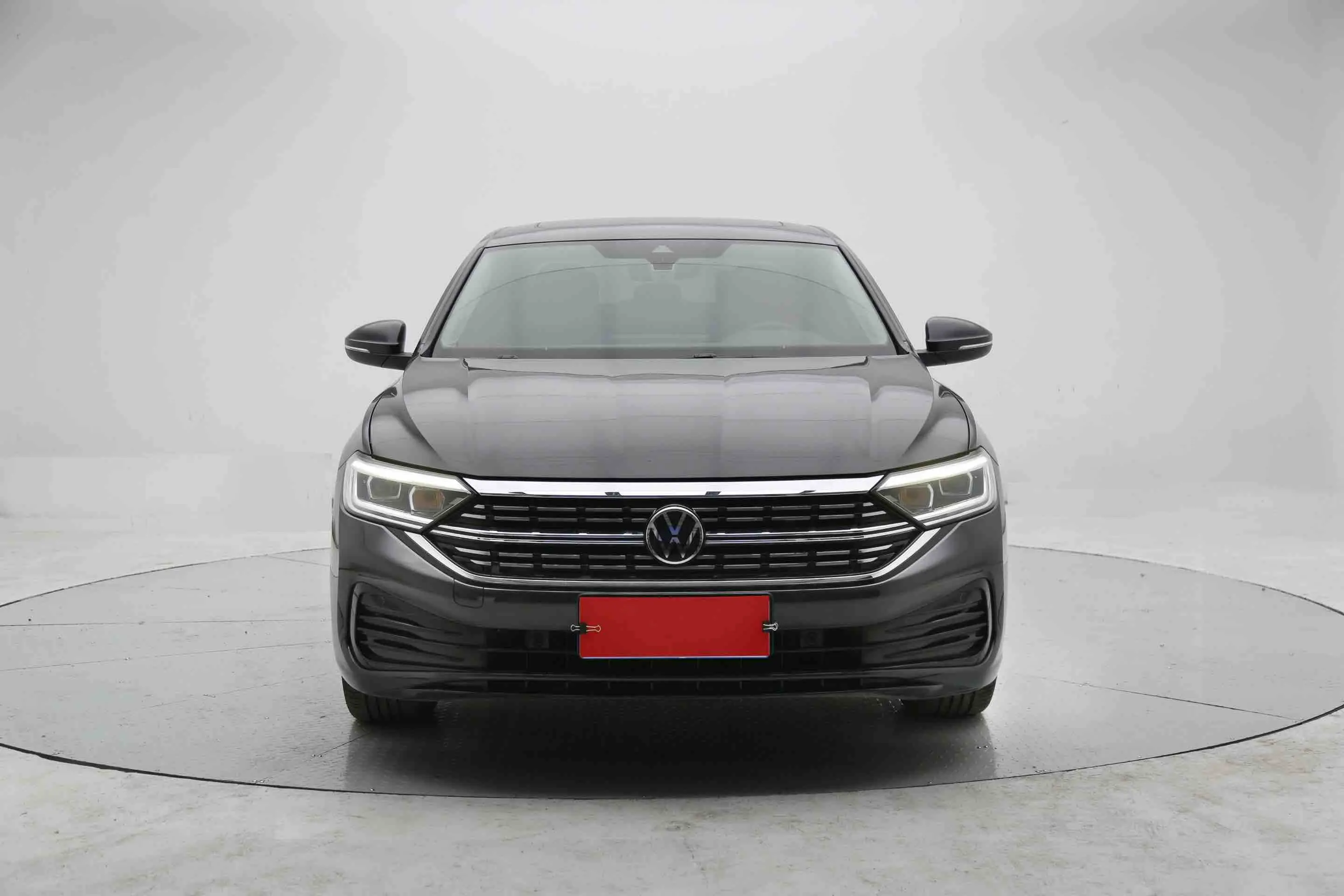 Volkswagen Sagitar  из Китая