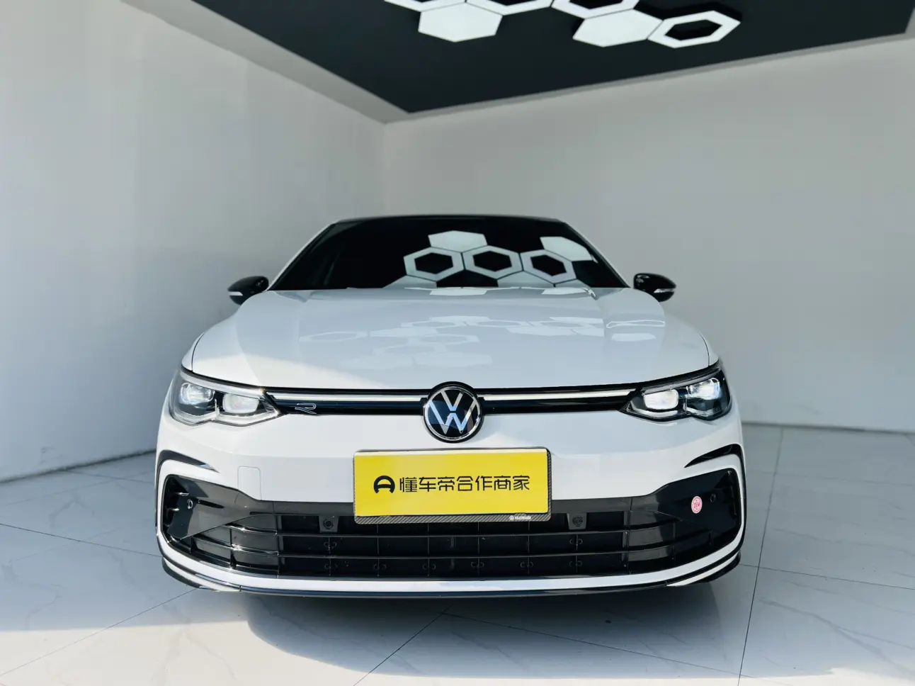 Volkswagen Golf  из Китая