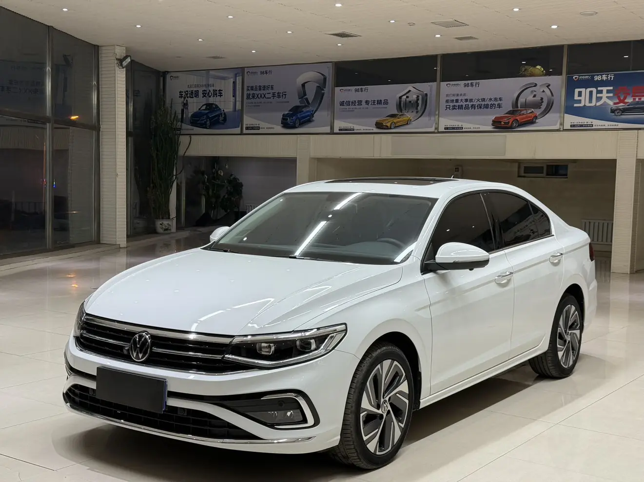 Volkswagen Bora  из Китая