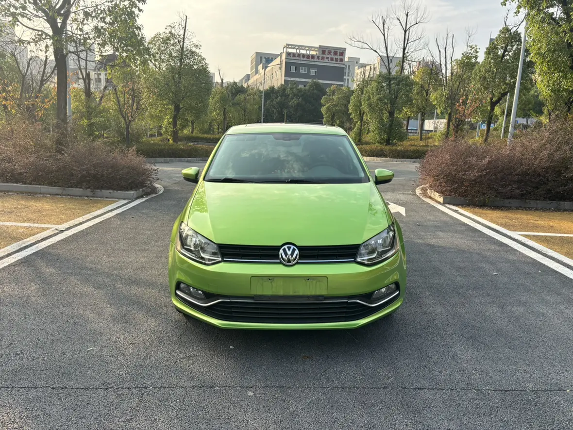 Volkswagen Polo  из Китая