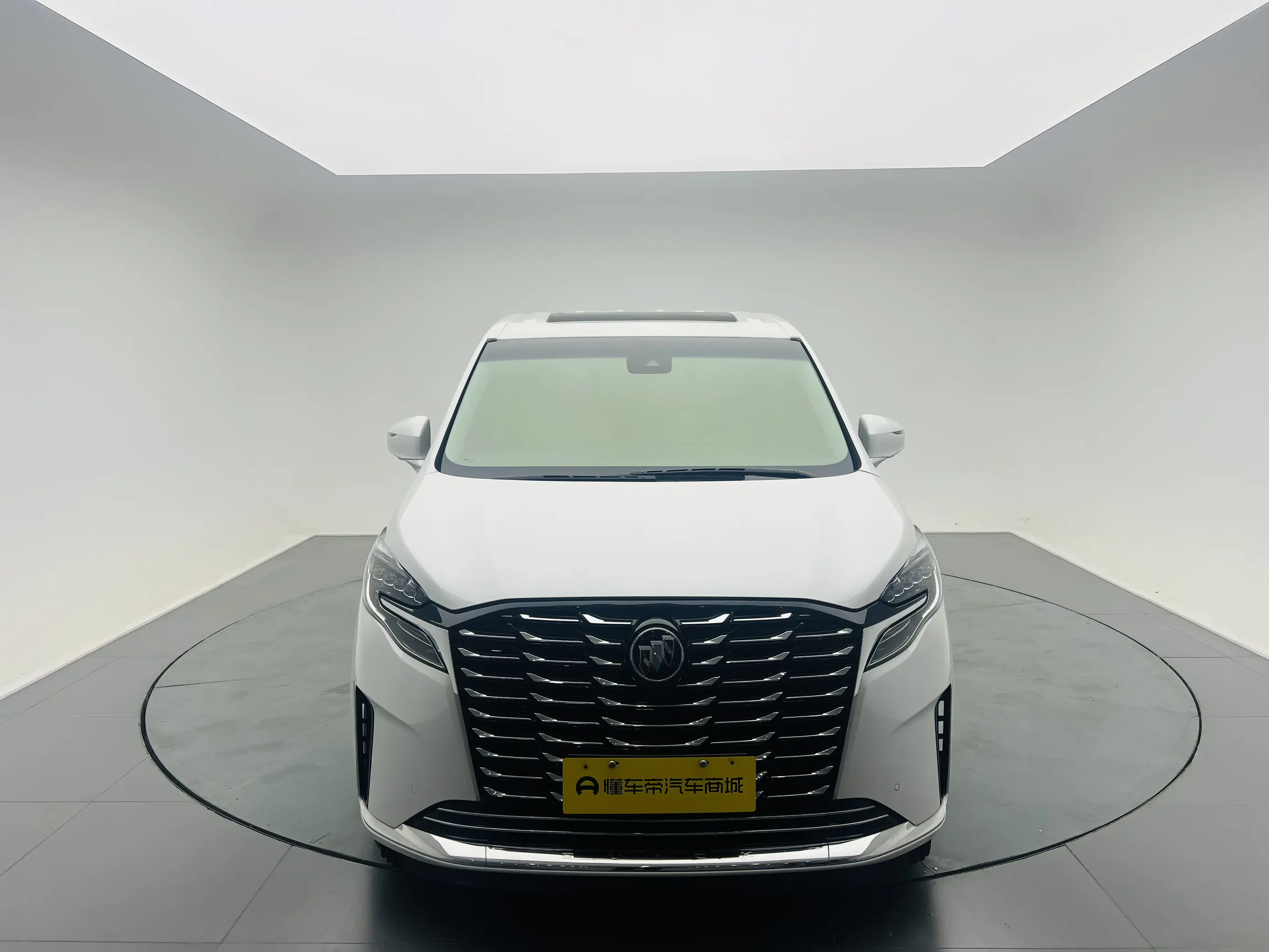 Buick GL8  из Китая