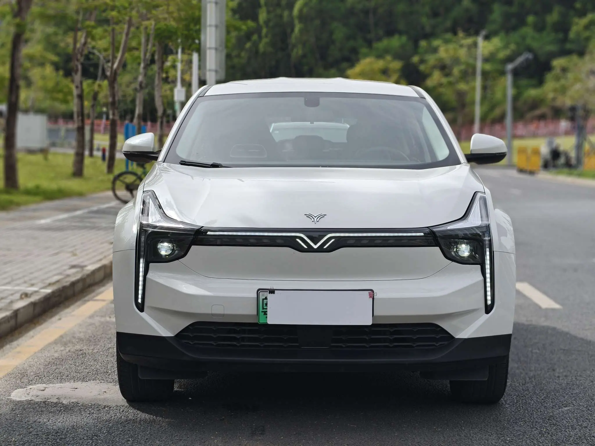 NETA NezhaU  из Китая