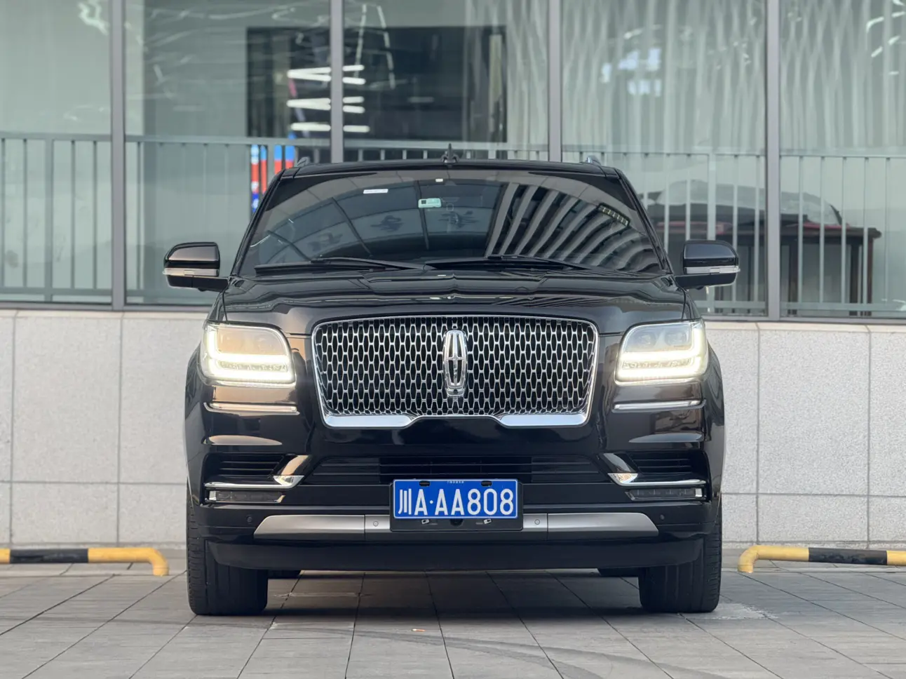 Lincoln Pilot  из Китая