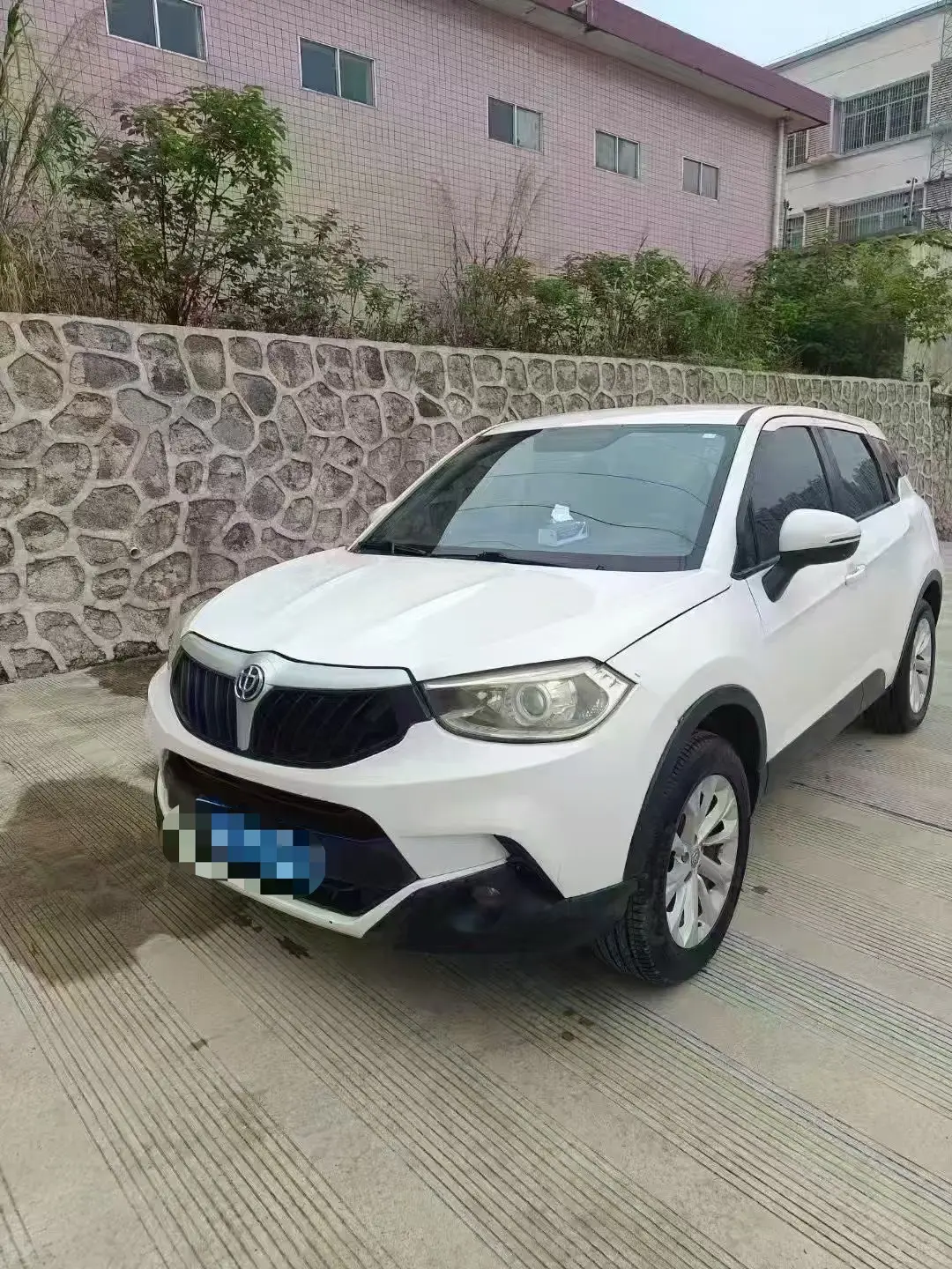 Brilliance China V3