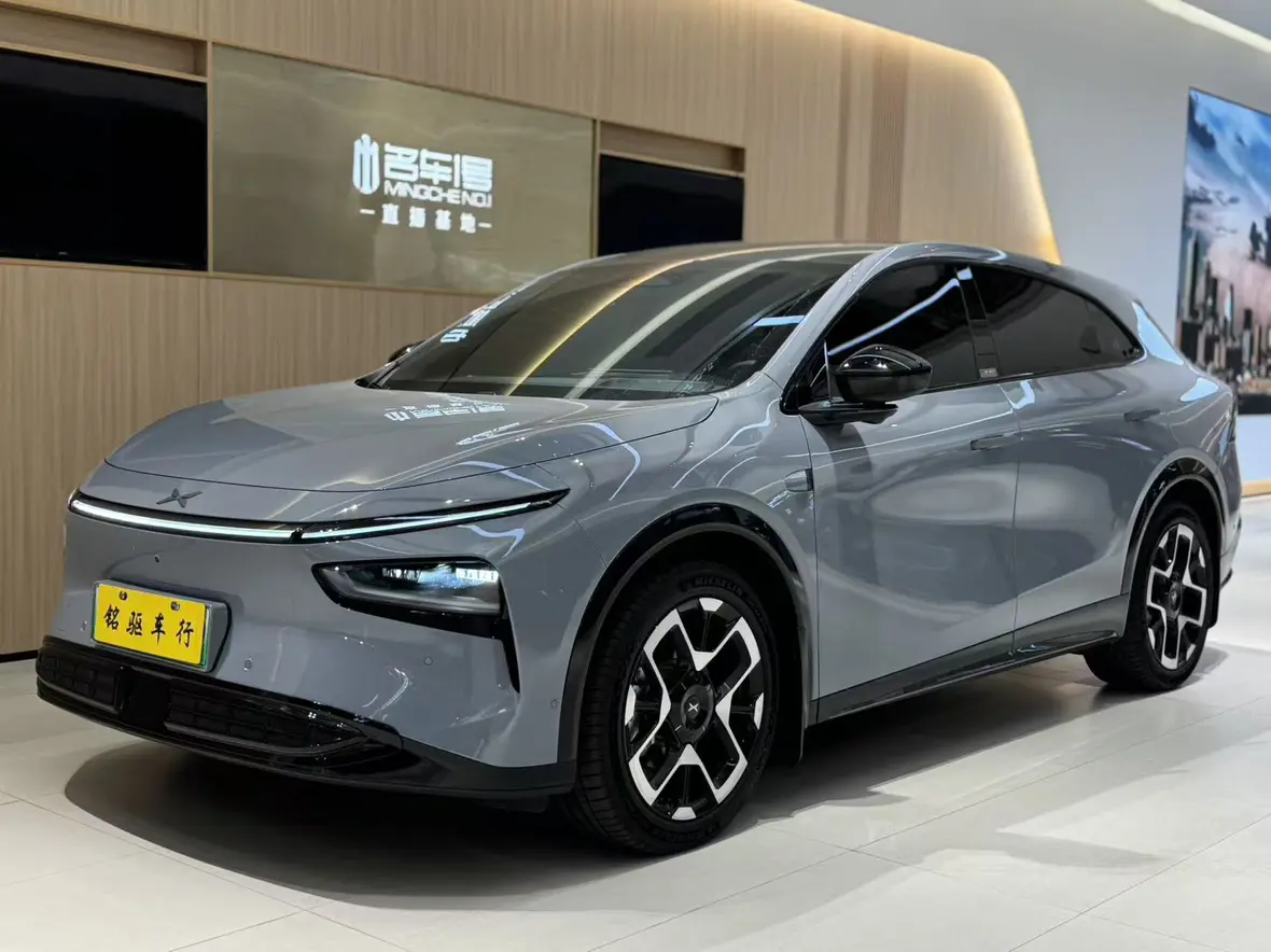 Xpeng G7  из Китая