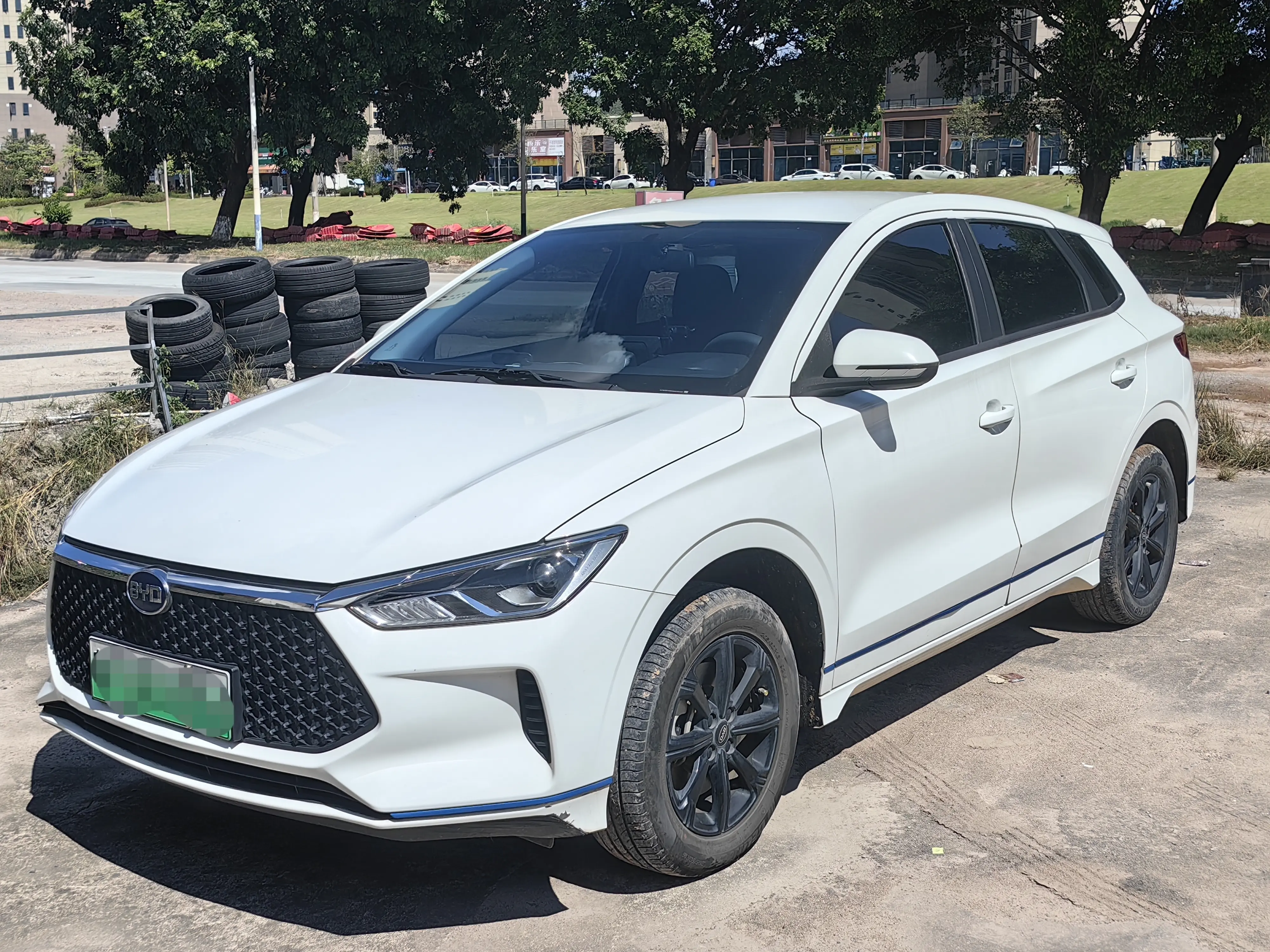 BYD e2  из Китая