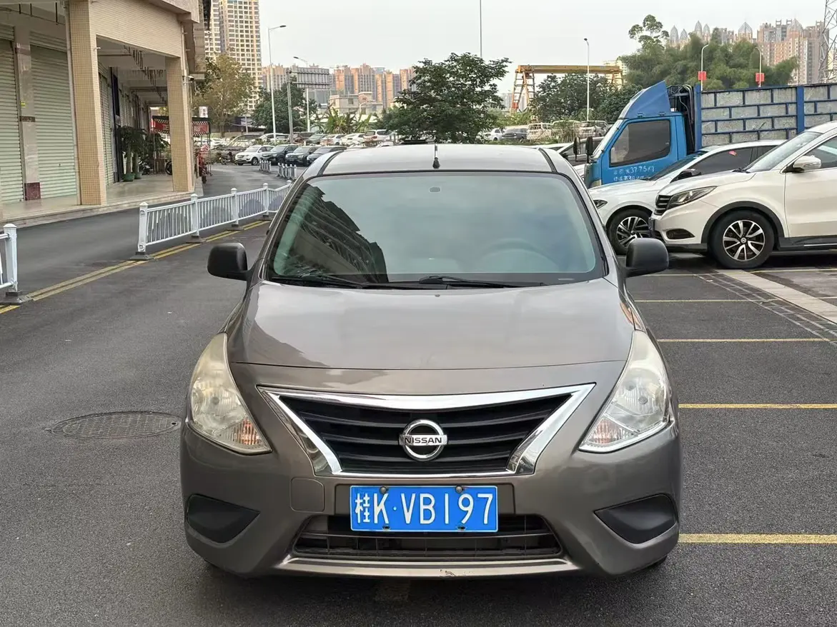 Nissan Sunlight  из Китая