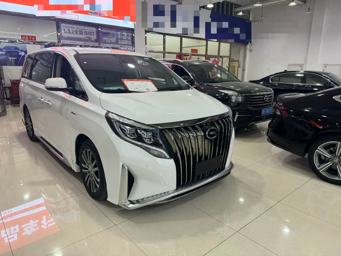 GAC Trumpchi M8  из Китая