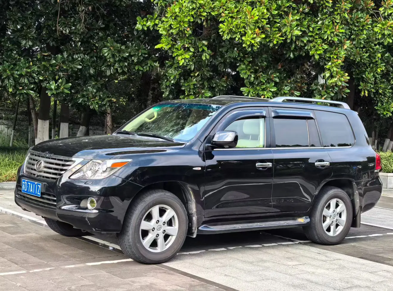 Lexus LX  из Китая
