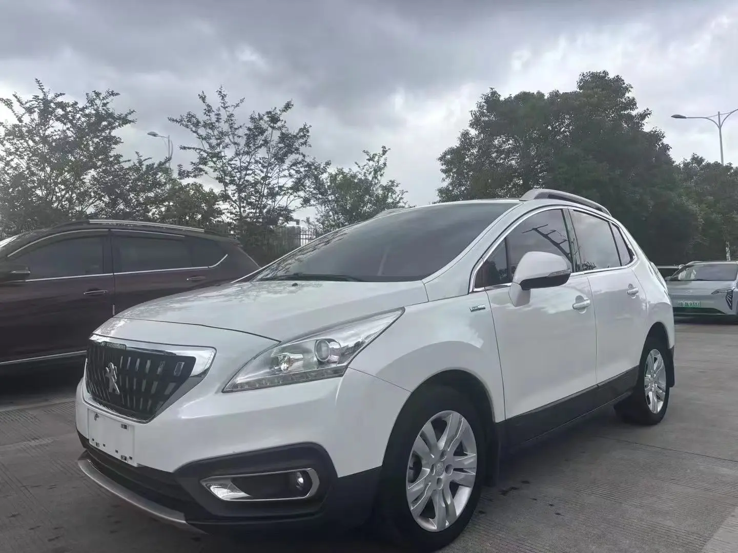 Peugeot 3008  из Китая