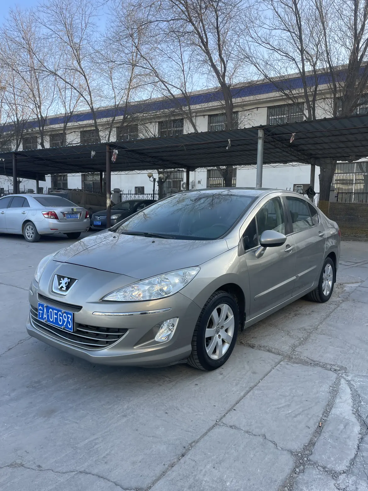 Peugeot 408  из Китая